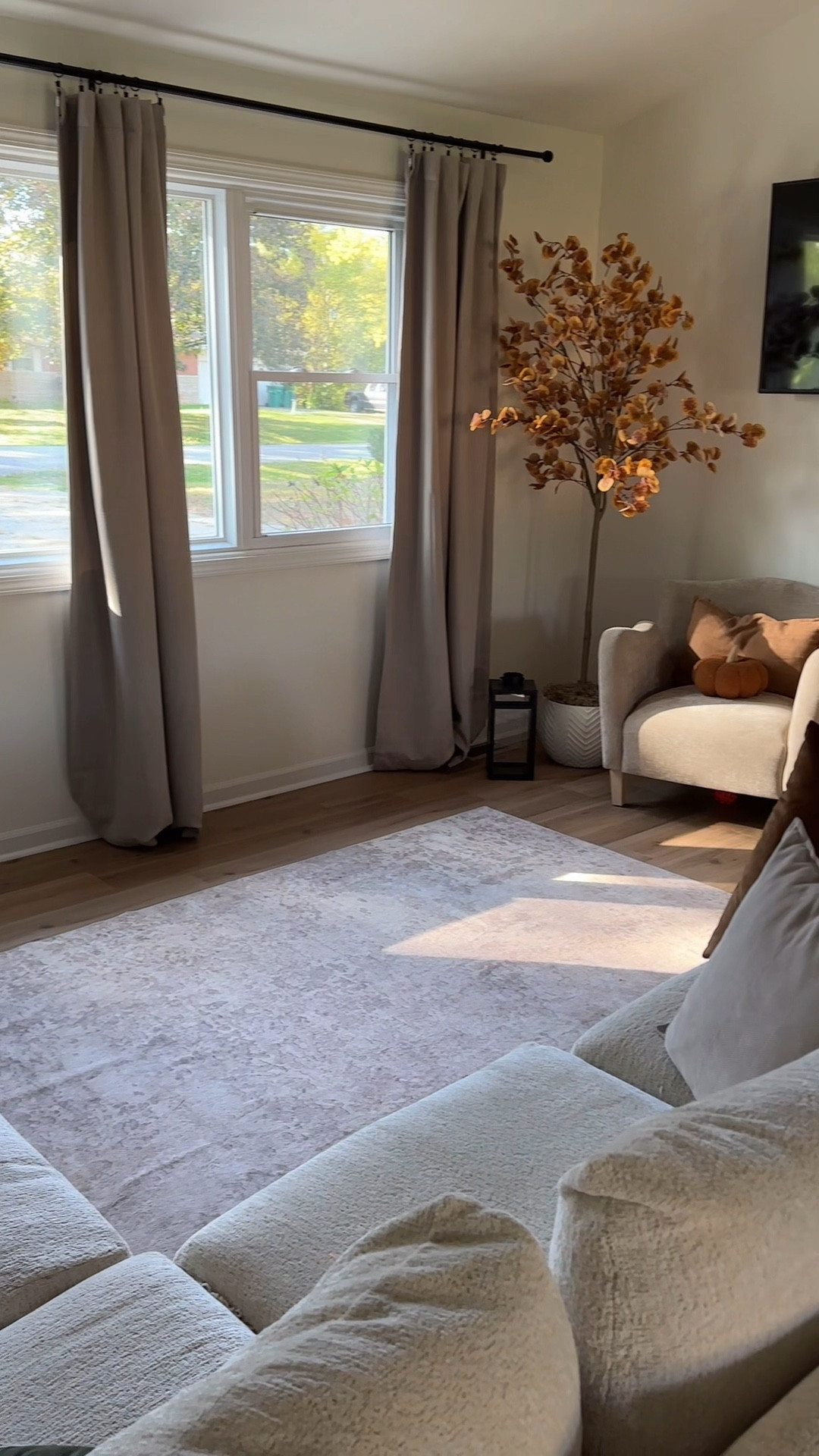 I love my amazon curtains so much. They are the perfect neutral color. I still have to finish steaming them but i couldn't wait to share with you guys.