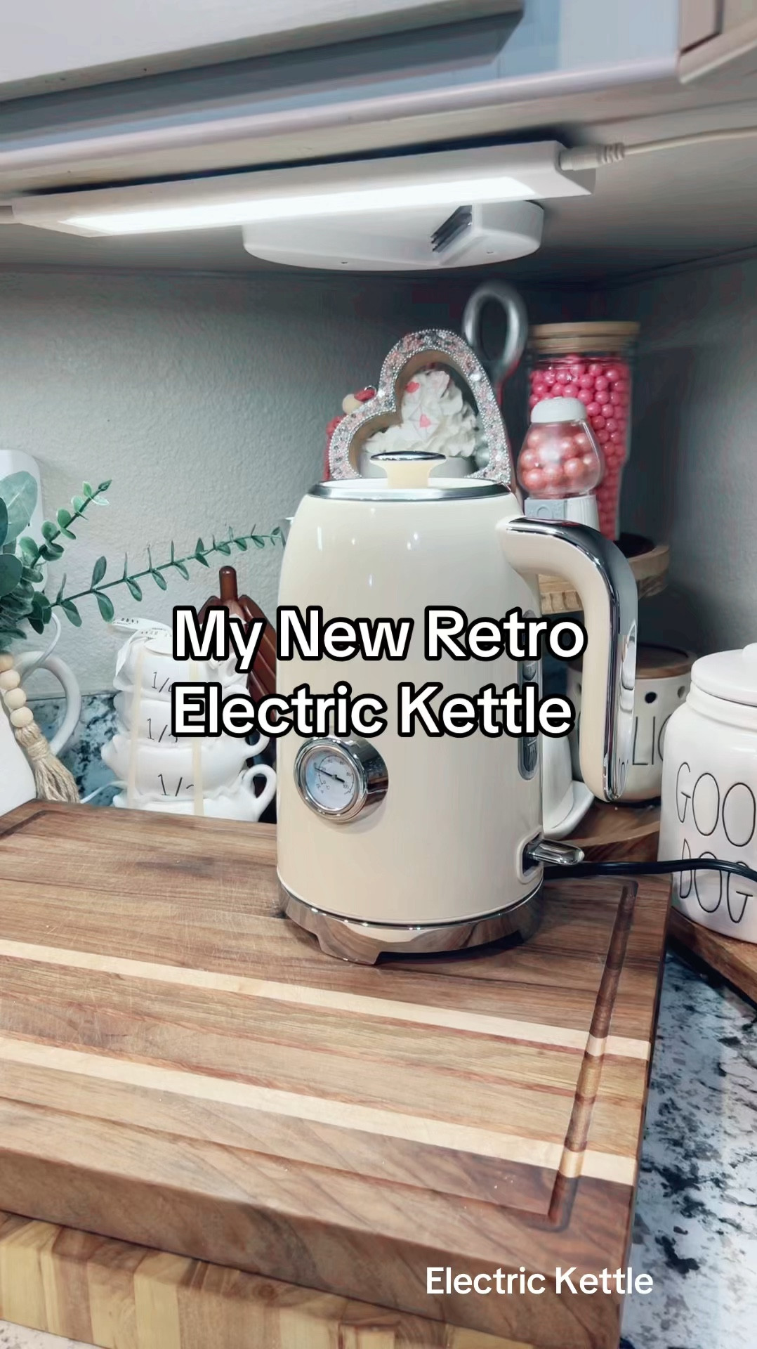 Vintage Retro Electric Kettle
Not only is this a classic piece, it is modern in every sense.
Grab Here: https://amzn.to/4bf8Mn9

#kettle #electrickettle #teapot #kitchengadgets #kitchengadget
#tealover #tealovers #kitchenappliances #kitchenappliance #retrolook
#retroaesthetic #retrodecor #CommissionEarned

#LTKWatchNow #LTKHome #LTKSaleAlert