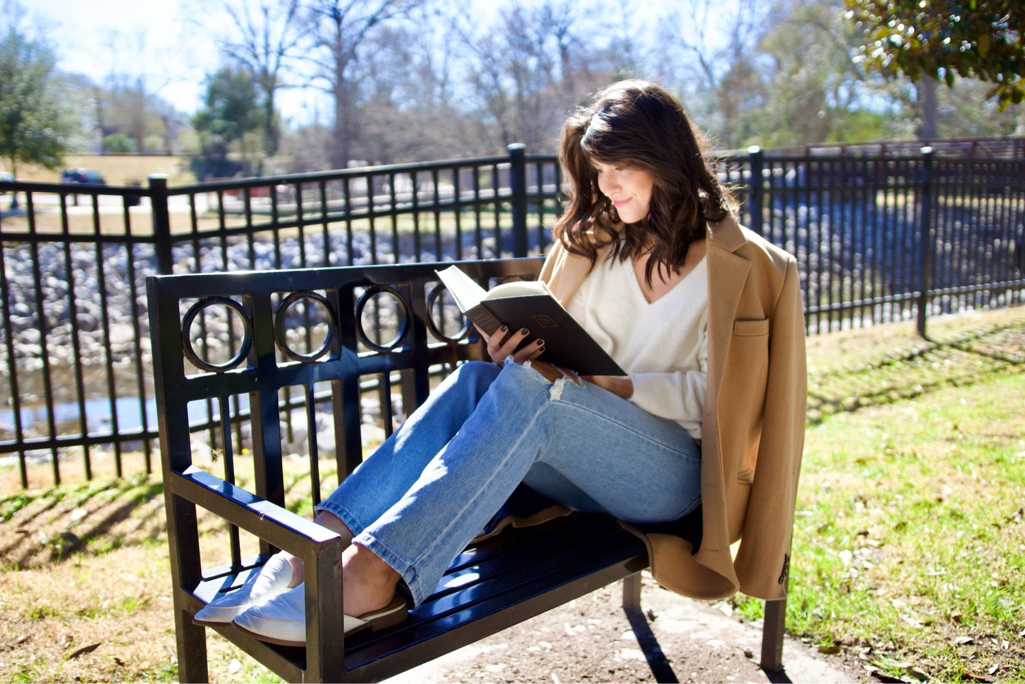 Invest in your bookshelf! Sign up for Book of the Month and up your reading goal in a fun and trendy way! I love my subscription because it keeps me “on trend” with my monthly books! 

#LTKSeasonal #LTKHome #LTKFallSale