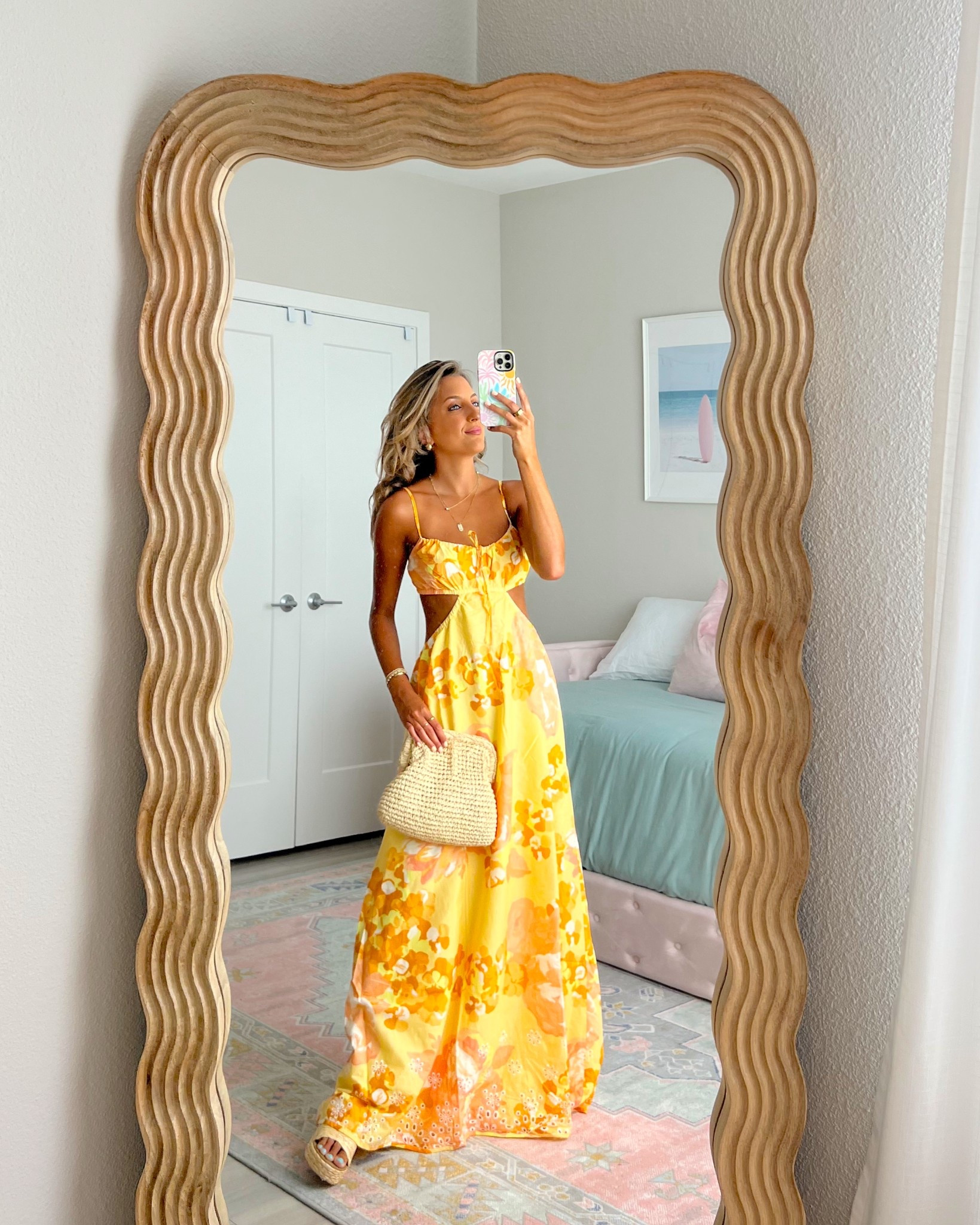 euro Summer vacation outfit 💗 wearing an XS 