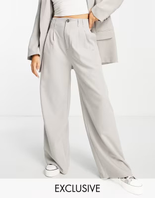 Stradivarius wide leg relaxed dad pants with side stripe in slate gray | ASOS (Global)