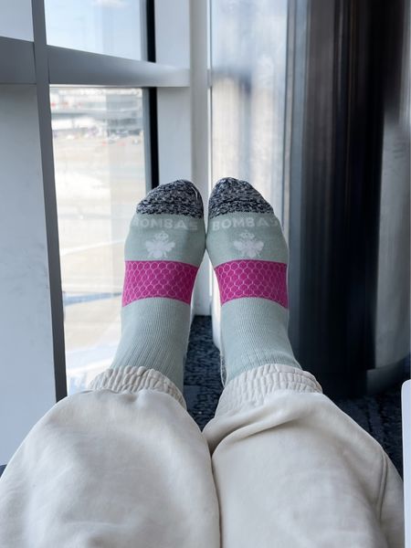 Compression socks



#LTKunder50 #LTKtravel