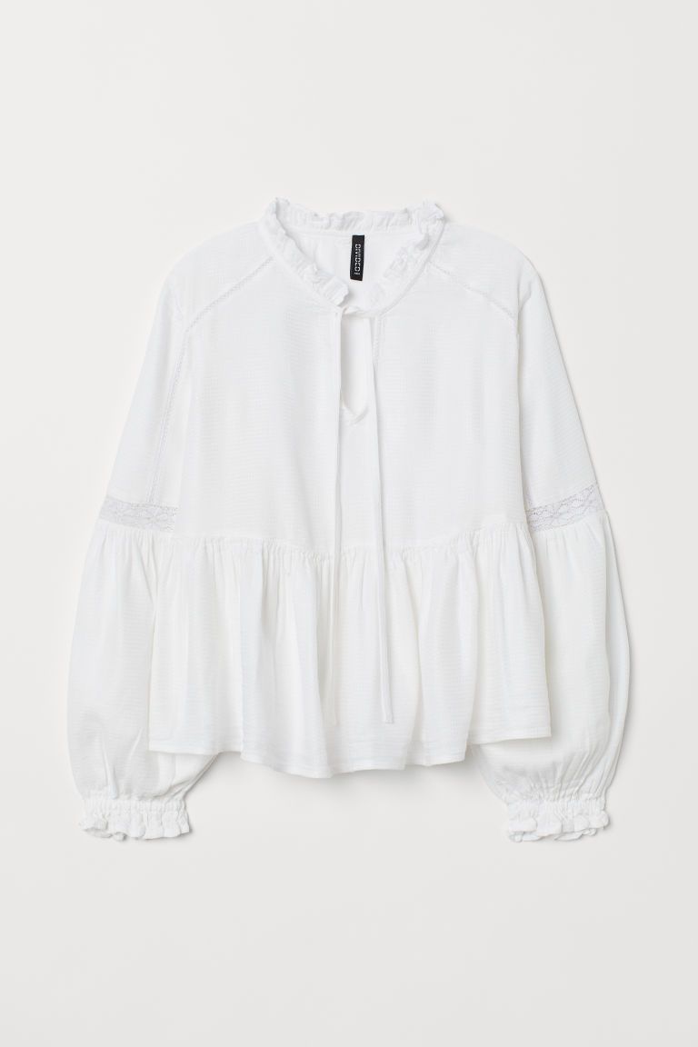 Blouse with lace | H&M (UK, MY, IN, SG, PH, TW, HK)