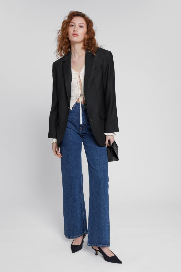 Blazer mit Oversized-Passform mit Schulterpolstern | H&M (DE, AT, CH, NL, FI)