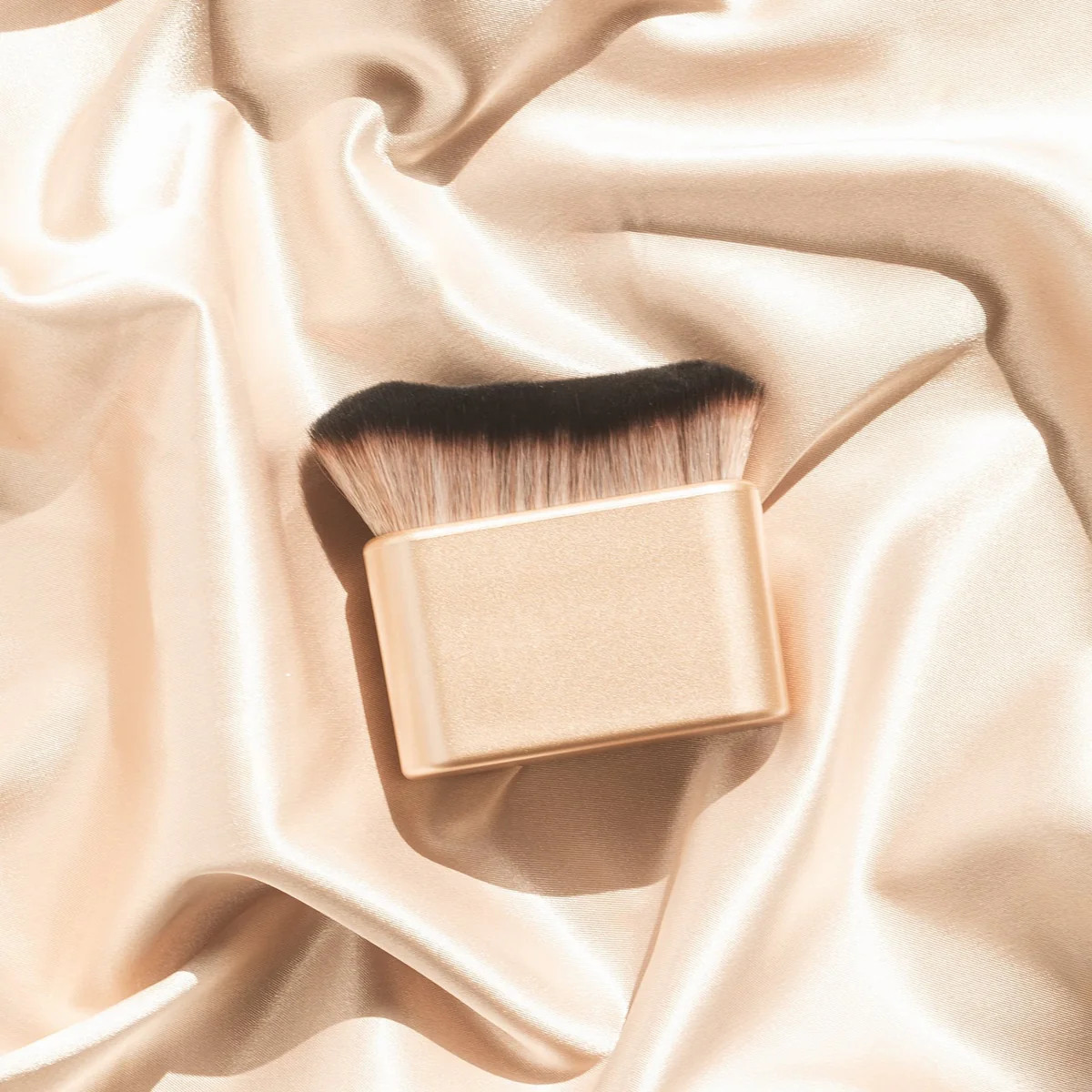 GLOW Body Brush - Flawless Self-Tanning Tool | Glow & Grow