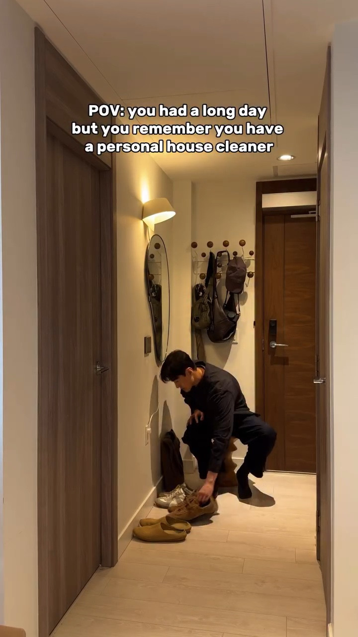 good thing I have my personal cleaner from @narwalrobot so I can relax while enjoying my favourite snack + matcha instead 🙂‍↕️ 

link in my bio to check it out, while the Narwal Anniversary Special Sale is live!

#homedecor #hometech #cleaning #dayinthelife #eveningvibes #minimalist #cozyhome #robotvacuum #narwalpartner