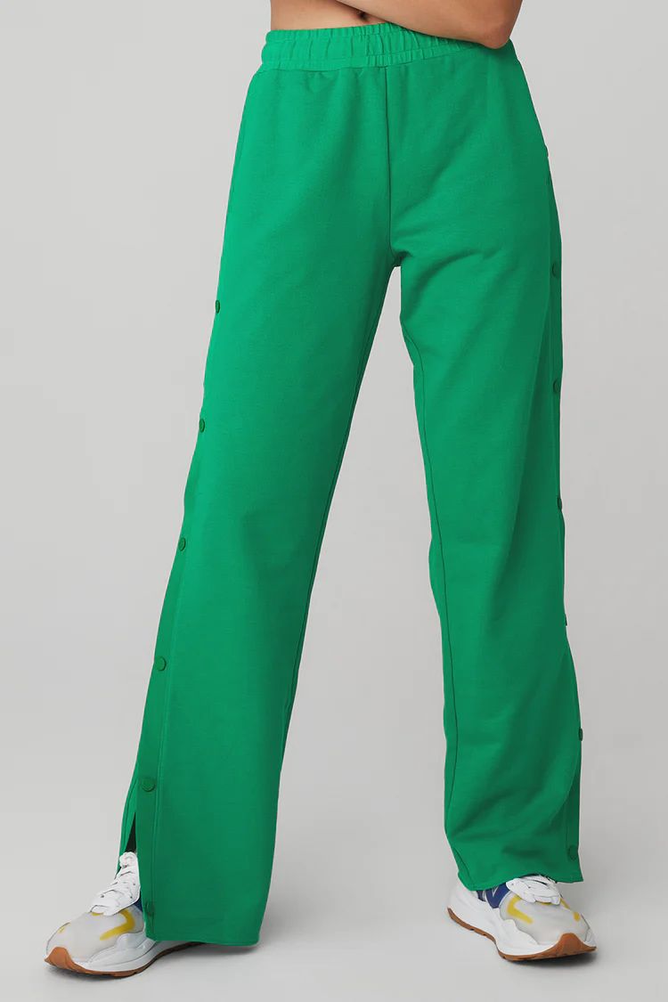 Courtside Tearaway Snap Pant - Green Emerald | Alo Yoga