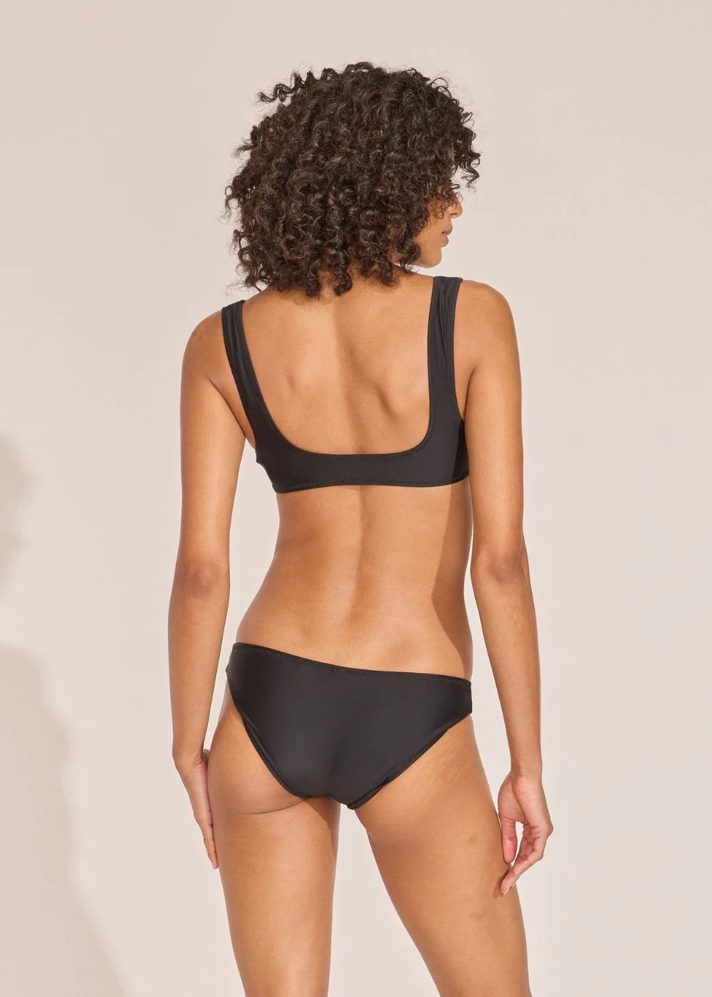 The Elle Bikini Bottom in Black | Solid & Striped