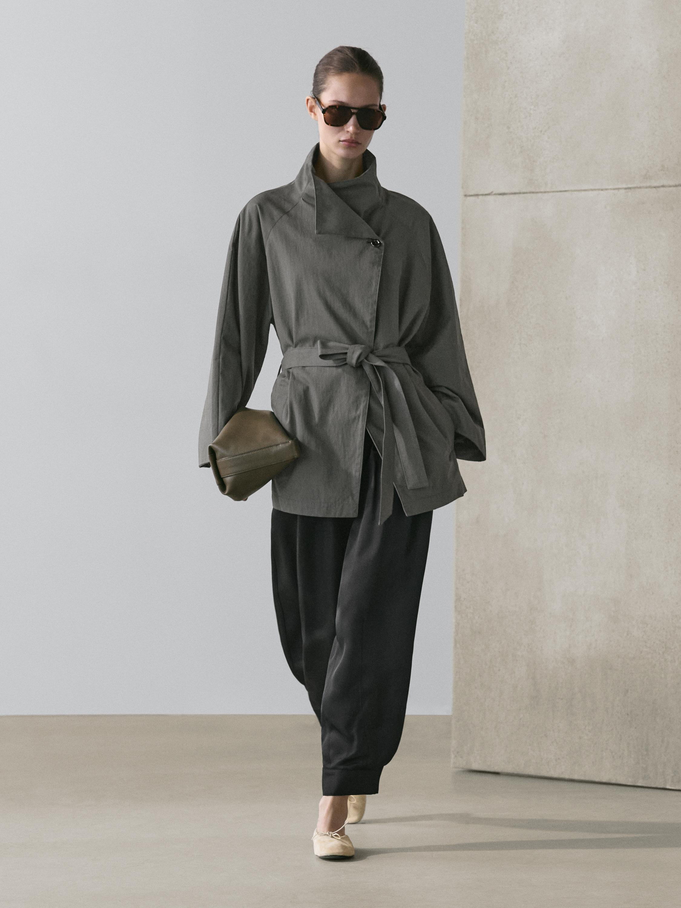 Short cotton blend trench coat with belt | Massimo Dutti UK