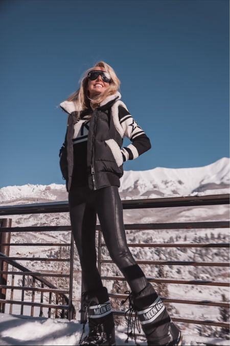 My après ski look with a few of my favorite winter basics.

~Erin xo 

#LTKSeasonal