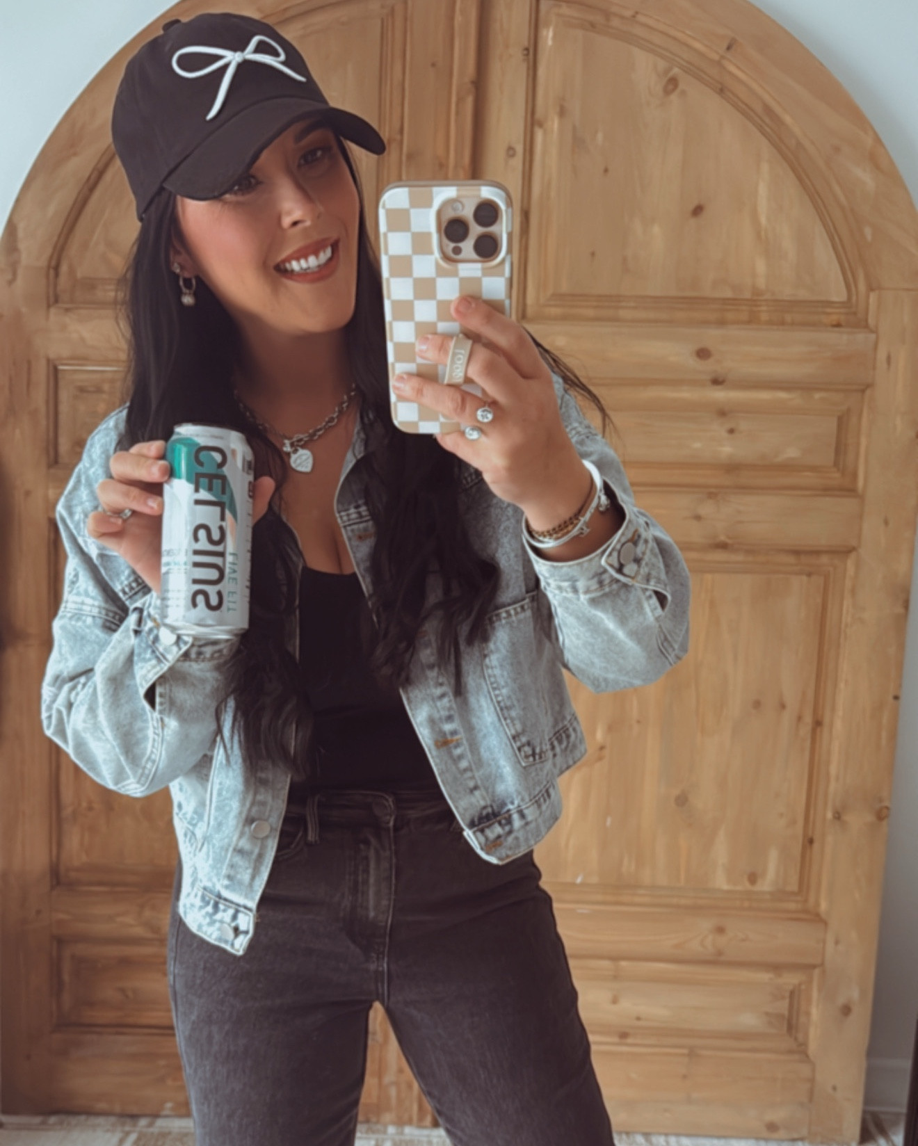 Clean energy drinks! Obsessed with these and the metabolism boost it has! 🩷

On sale now! Walmart single can deals! 
Bonus linked my favorite Judy blue denim jeans, bow hat! 

#cleanenergy #metabolismboost #celsius
#momfuel #judybluedenim


#LTKActive #LTKSaleAlert #LTKSummerEdit
