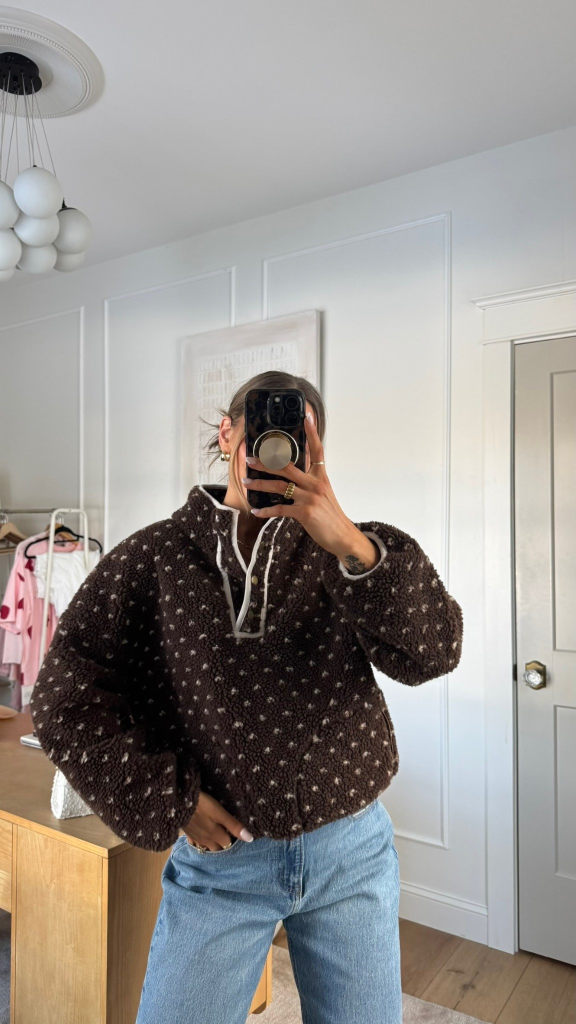 Cozy enough for chilly mornings but light enough to start thinking about sunnier days. I’ve been pairing it with my go to denim and a brown belt 😌🐻



#LTKootd #LTKBump #LTKSeasonal