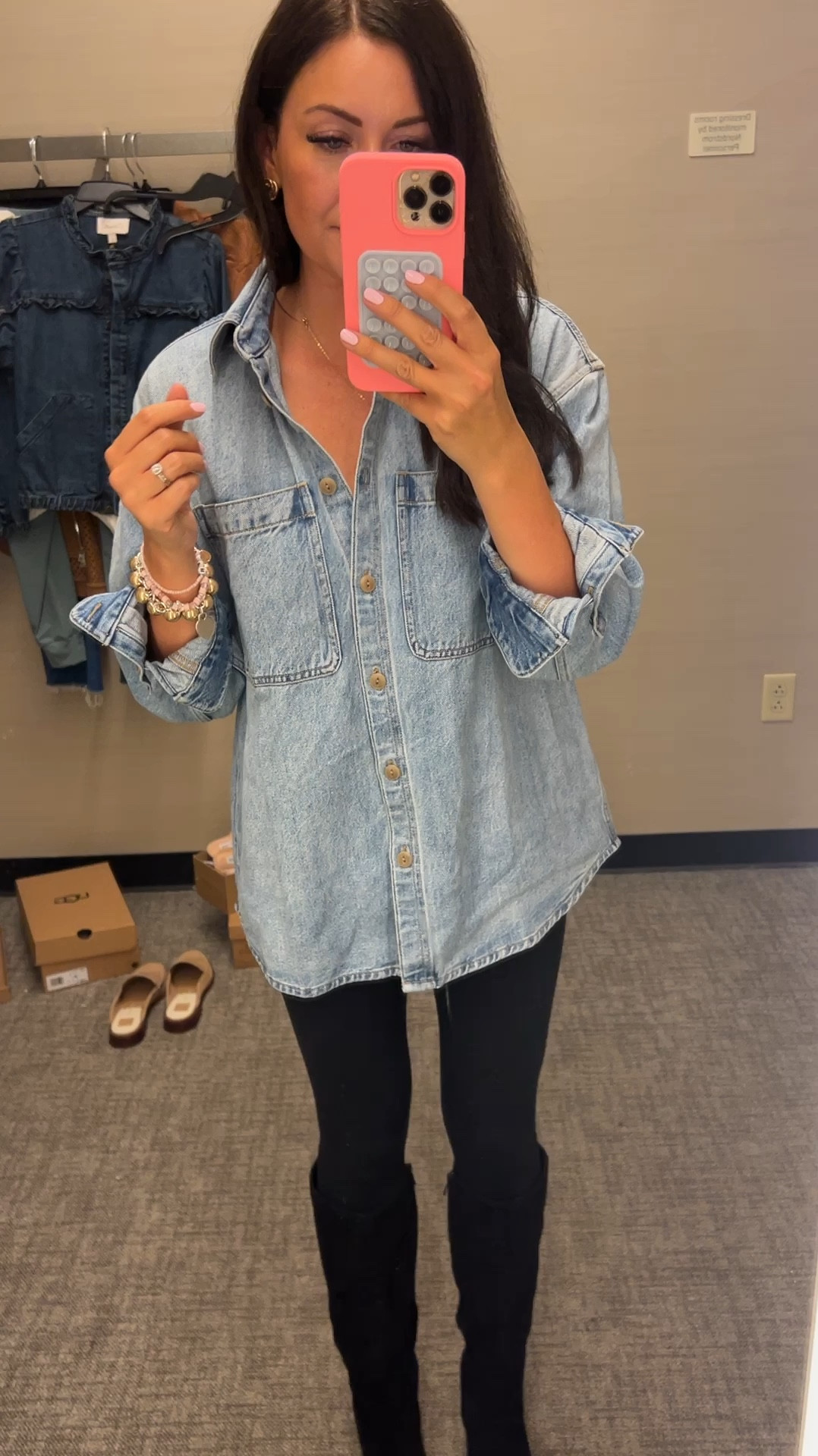 Small in denim top! Its amazing😍

#LTKSummerSales #LTKSaleAlert #LTKxNSale