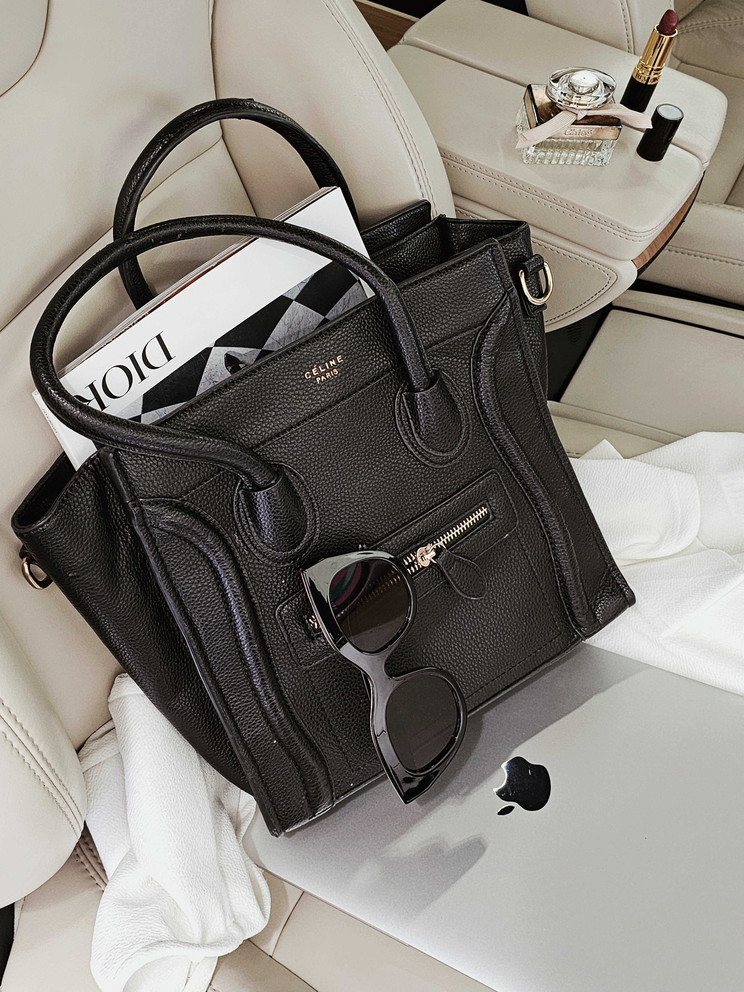 #quietluxury#luxurydetails#everydayluxury#ltkstyle#minimalstyle#europeaninspired#fashionaesthetic

#LTKSpringSale #LTKootd #LTKBeauty