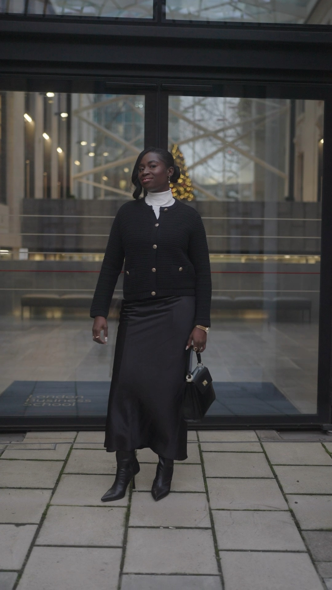Winter workwear outfit ideas #marksandspencer #long #maxiskirt #blackoutfit 

#LTKworkwear #LTKmidsize #LTKfindsunder50