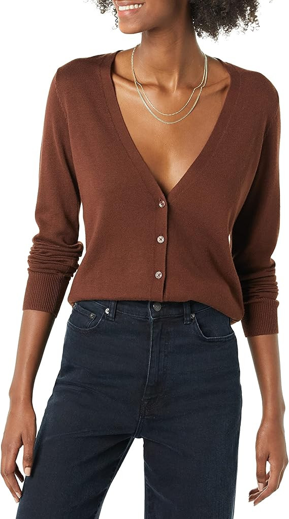 Amazon Essentials Women's Lightweight V-Neck Cardigan | Amazon (US)