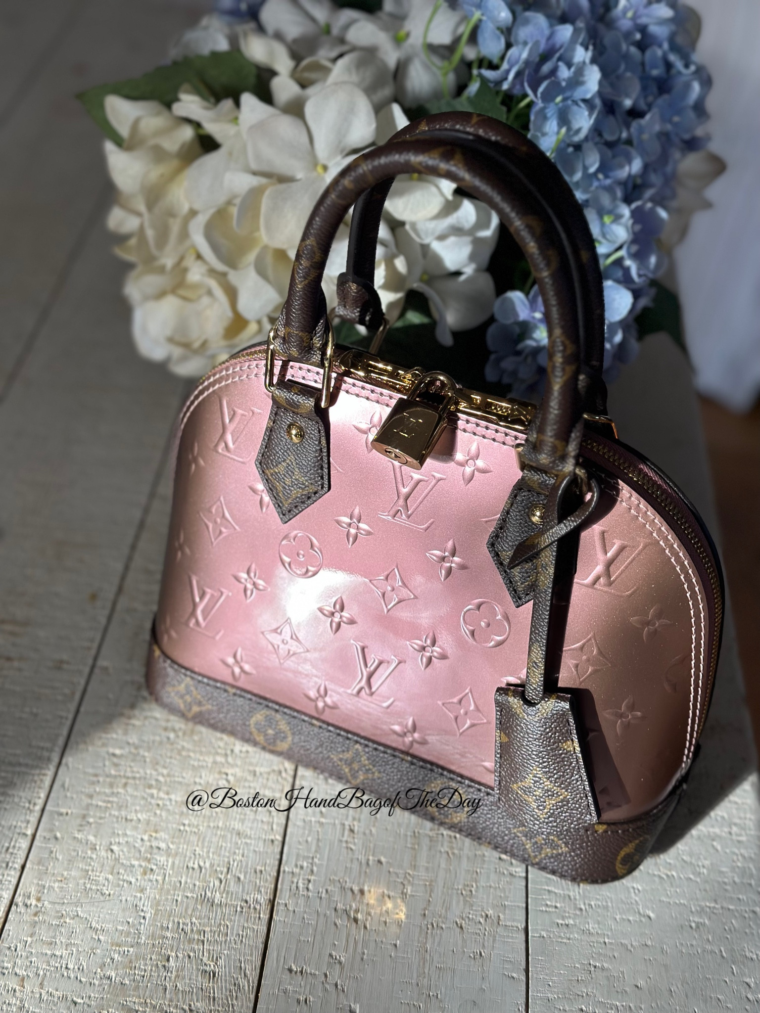 Using my LV Alma BB in Vernis Rose Metallise on this chilly Wednesday. 

#LTKitbag #LTKGiftGuide #LTKstyletip