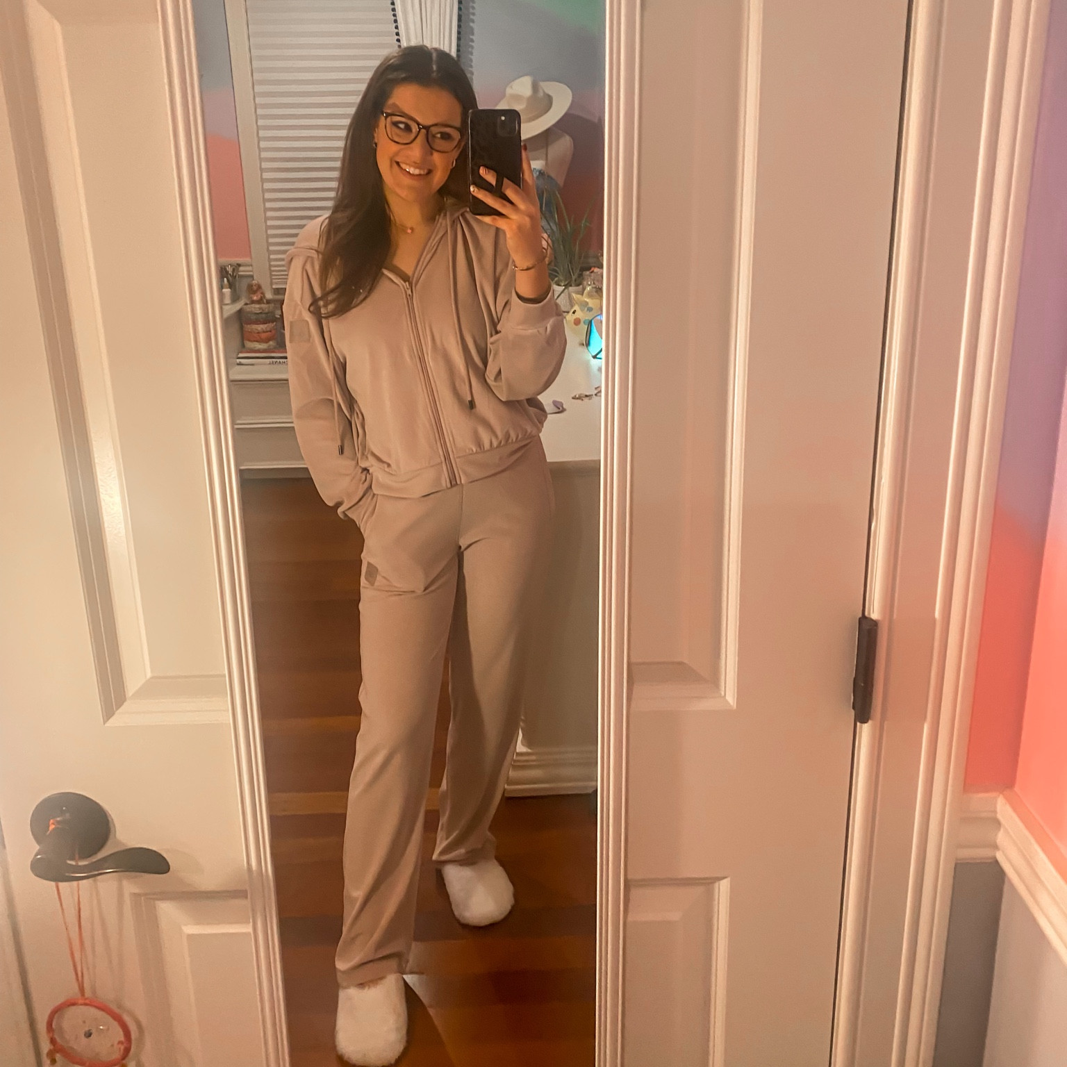 Alo Yoga set, lounge set, Alo Yoga Sale, velour lounge set, dusty pink set, travel outfit, loungewear

#LTKstyletip #LTKsalealert #LTKtravel