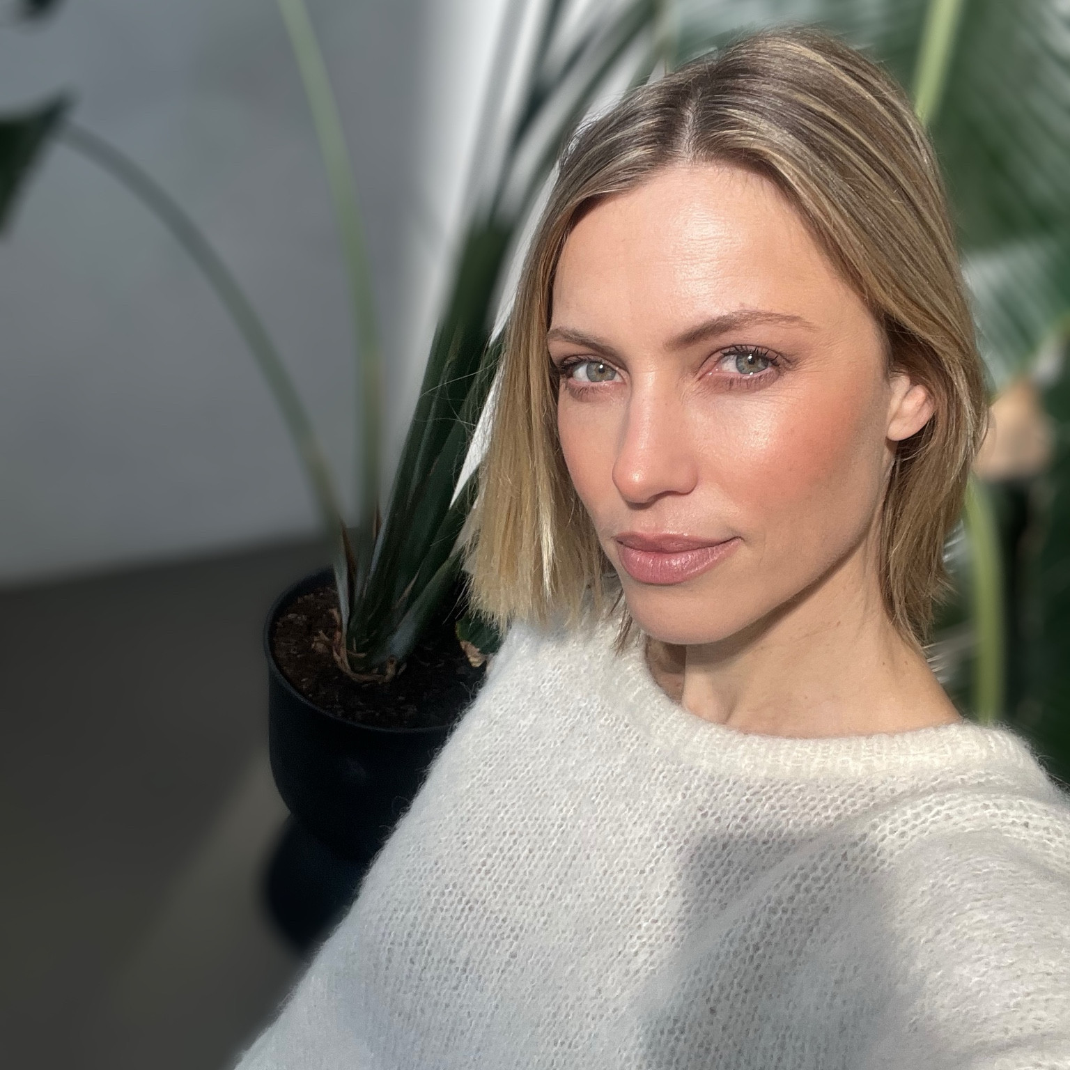 Letzte Woche habe ich die wundervolle Armanda geschminkt.
Das Tutorial dazu findest Du auf meinem Instagram Account.
Alle Produkte, mit denen ich geschminkt habe, findest Du hier 👇🏻

#LTKbeauty #LTKskincare