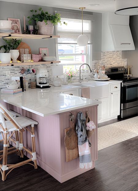 Kitchen sources
• gray and white no grout backsplash
• sinkology double fireclay apron sink
• Serena and Lily counter stools
• house of noa standing mat 
• smeg drip coffee maker 
• champagne brass knobs and pulls
