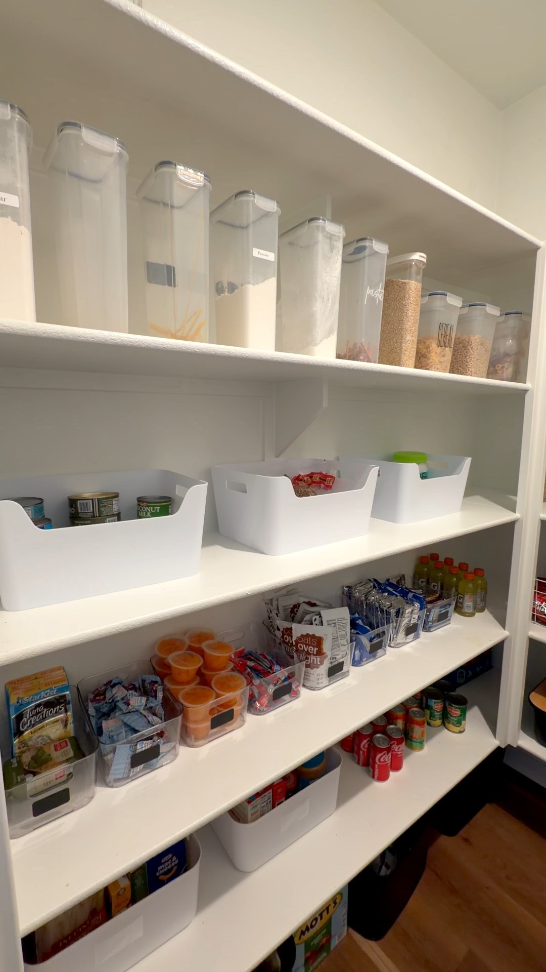 Organized home chronicles, absolutely love an organized pantry. 

#LTKHome #LTKSaleAlert #LTKmomlife