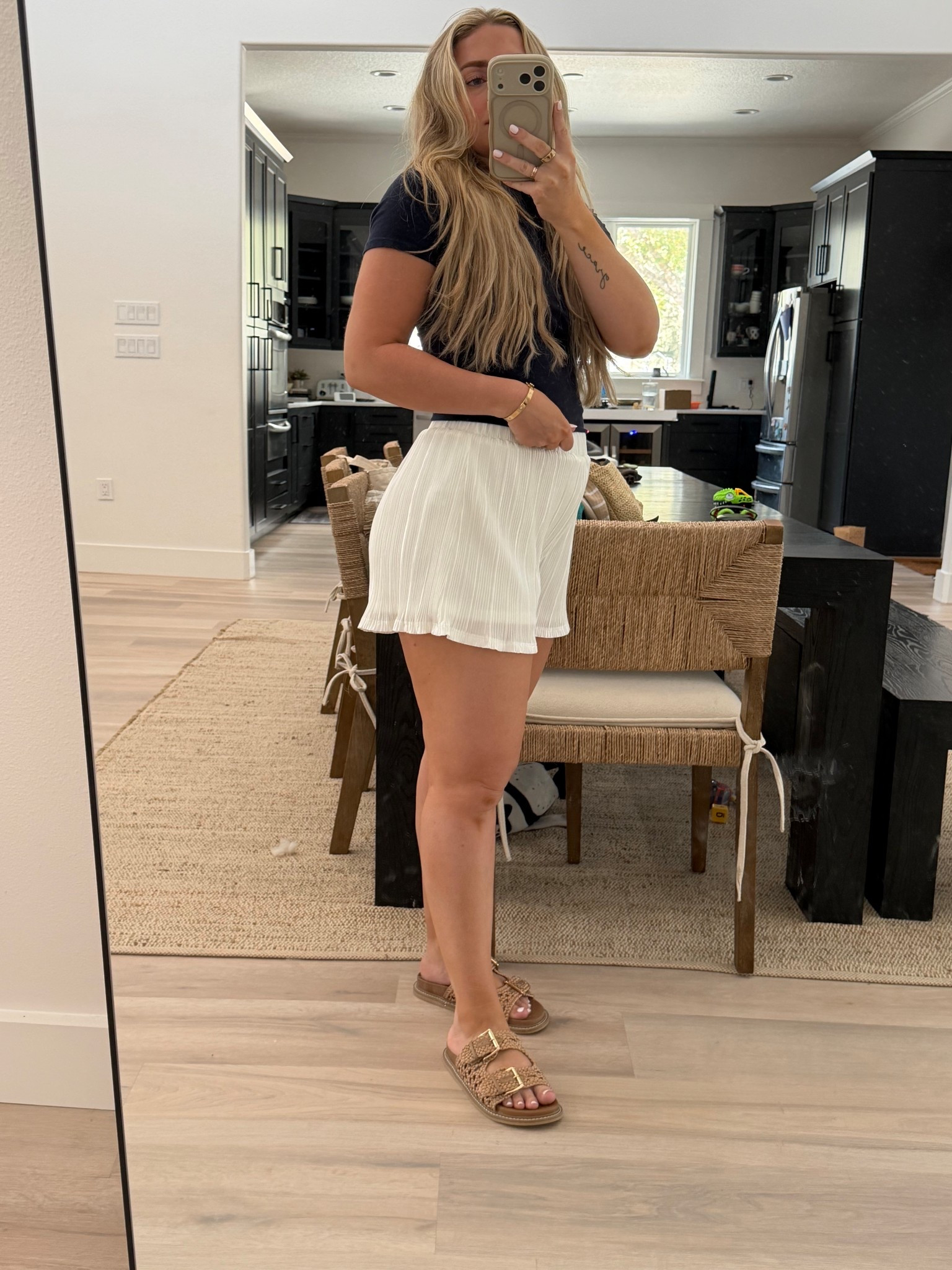 these shorts are so comfy and light for spring/summer coming up! 

#LTKgrwm #LTKootd