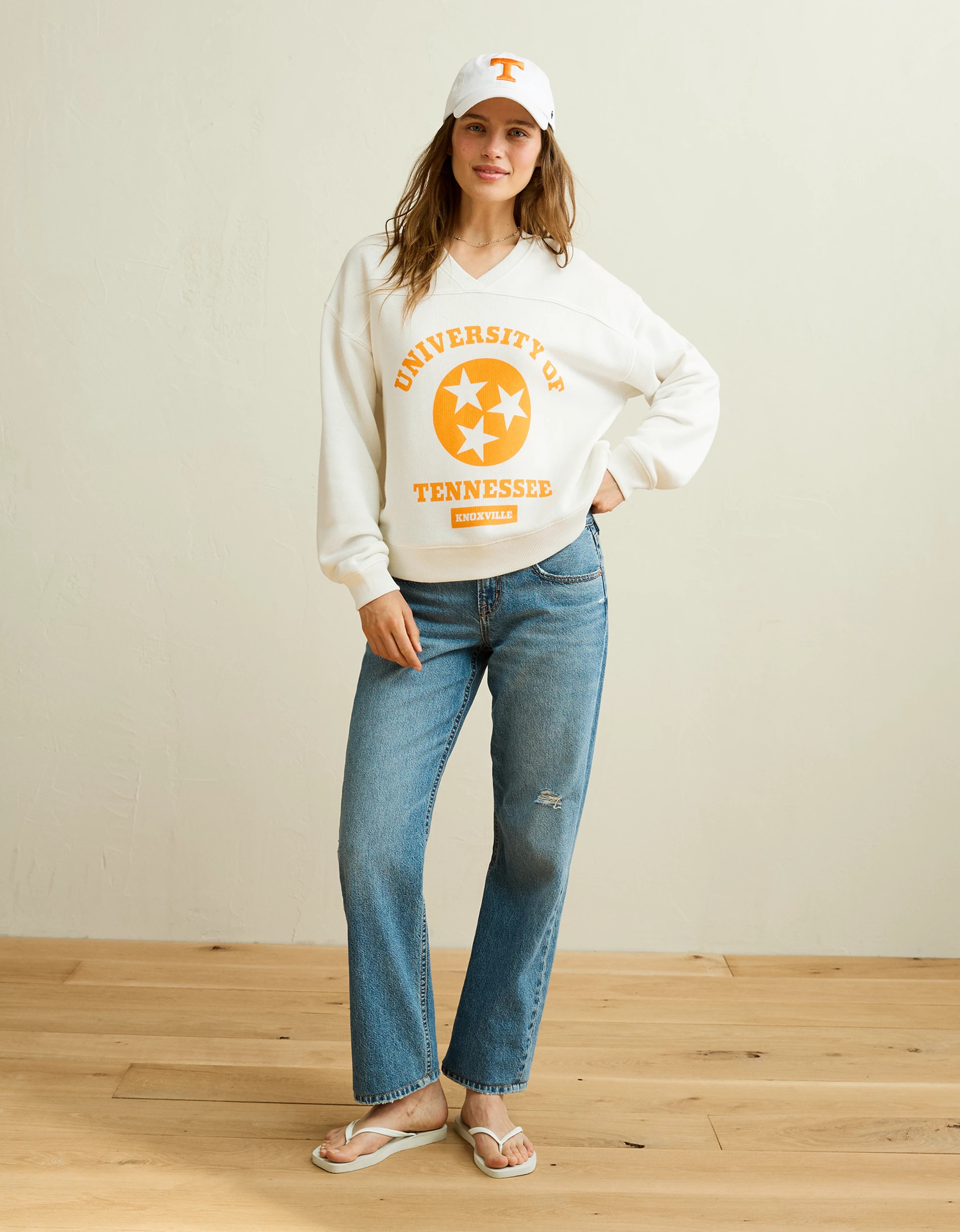 AE Tennessee Volunteers V-Neck Graphic Sweatshirt | American Eagle Outfitters (US & CA)