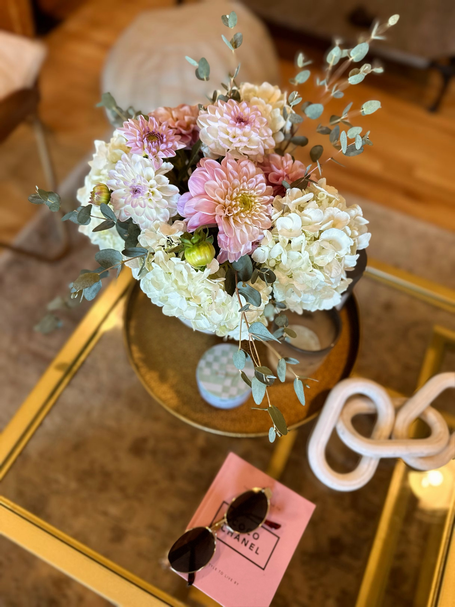 Living room decor 

#LTKHome #LTKFindsUnder100 #LTKSeasonal