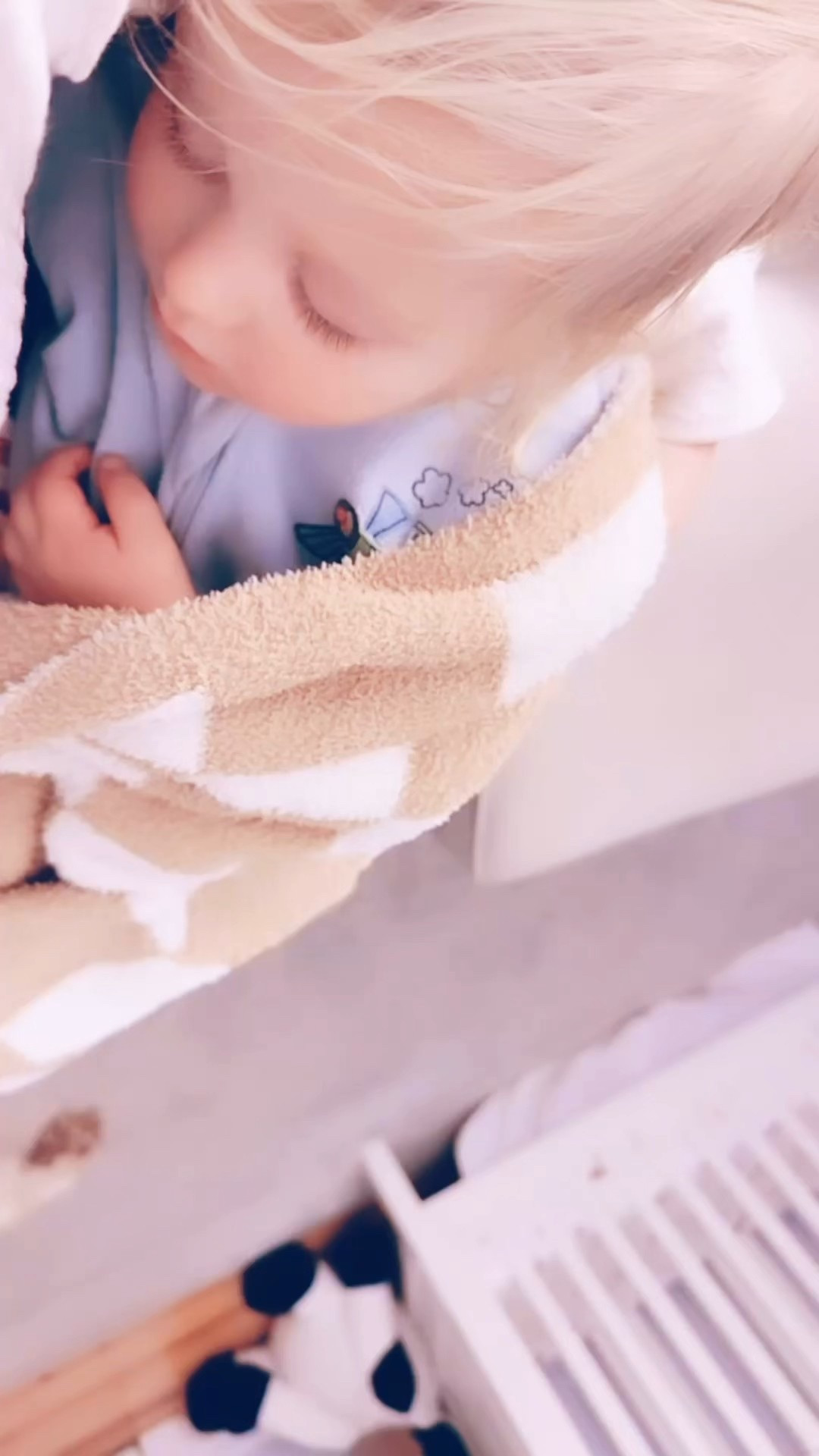 Sweet Baby Levi Rhett 🤱👶🏼 and his puppy bestie Red 🐶🐾 right by his side, always 🥰