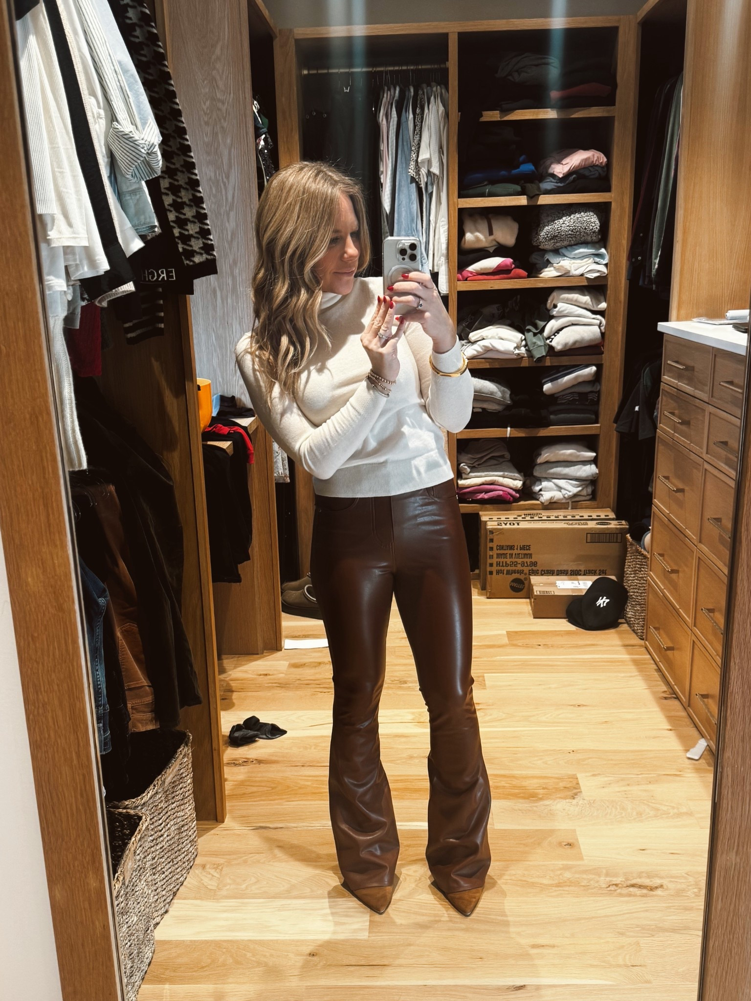 🦃🤎🥃💋

#LTKHoliday #LTKgrwm #LTKootd