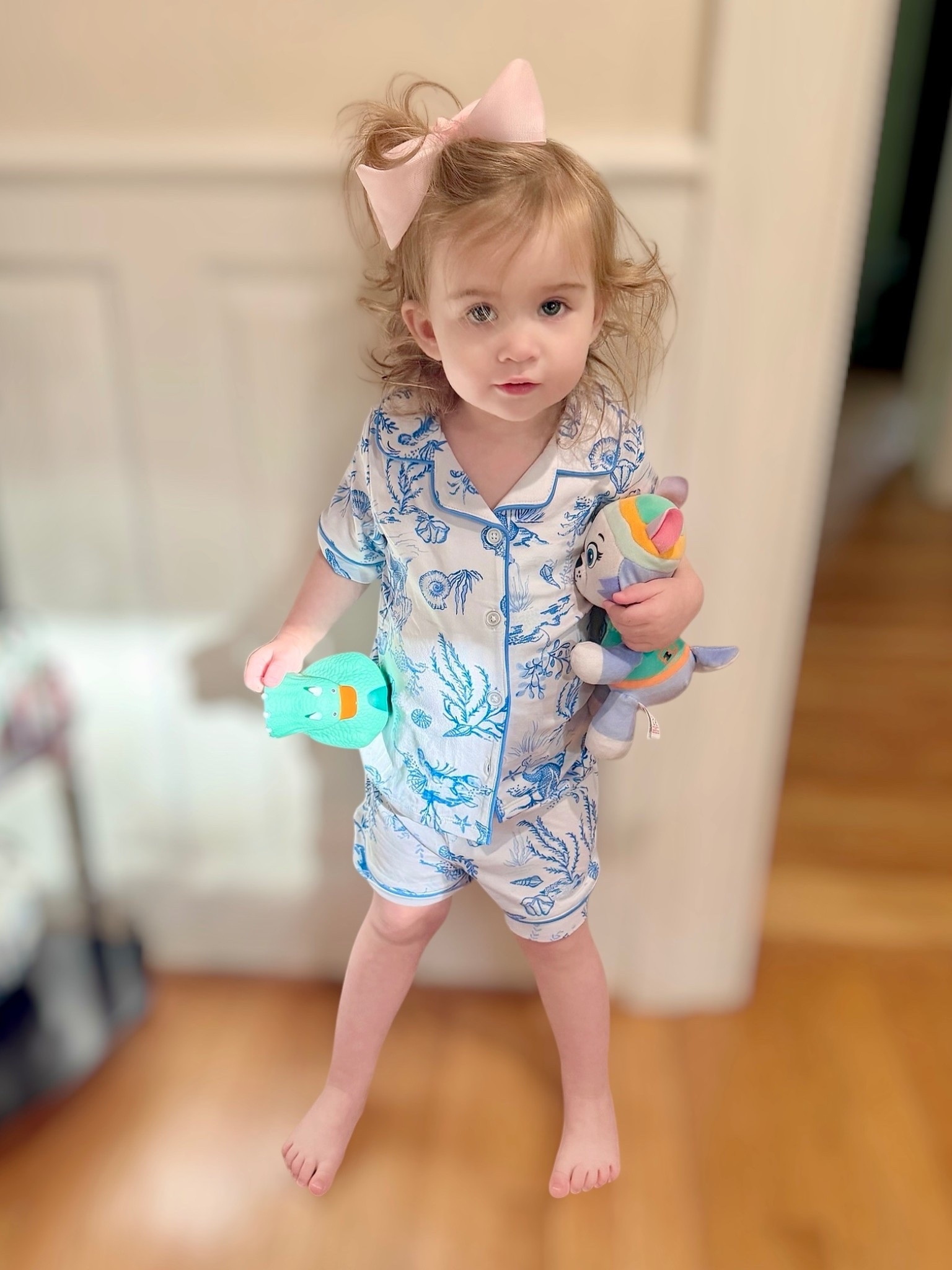 Mommy & Me Blue Toile Set 💙 Matching Summer Style


How cute is this matching mommy & me set 💙 The blue toile print is giving all the coastal, classic vibes and the fabric is so lightweight and comfy for warm days! I love that it’s easy to wear but still looks so put together ✨

Perfect for matching moments, vacations, or just a fun everyday outfit with your little 🤍

mommy and me outfits, blue toile print, matching sets for moms and toddlers, summer outfit ideas, coastal style outfit, walmart fashion finds, affordable matching outfits, chic loungewear set 💙✨

#LTKmomlife #LTKKids #LTKBaby