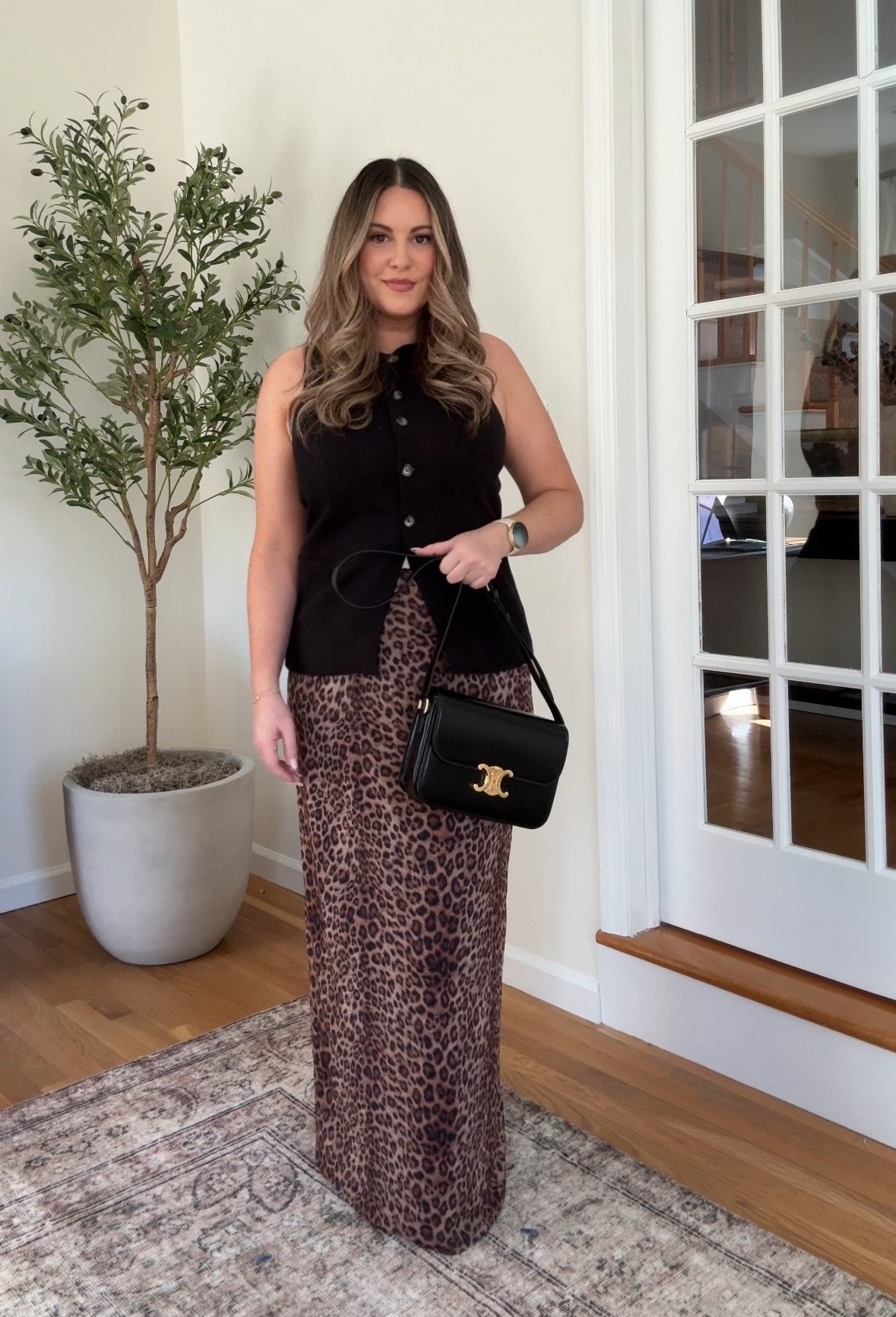 10 easy ways to wear leopard print without overdoing it 〰️ leopard print outfit, leopard print skirt, tailored vest outfit, button up vest, elevated outfit, workwear outfit, work outfit ideas, spring outfits, spring outfit idea 

 

#LTKSeasonal #LTKFindsUnder100 #LTKStyleTip