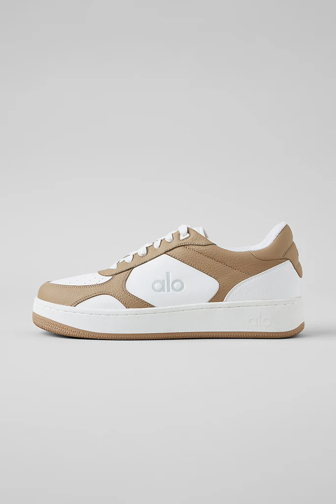 Alo Recovery Mode Sneaker - Gravel/White | Alo Yoga (US)