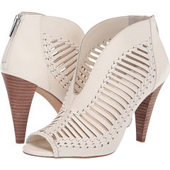 Vince Camuto Acha | Zappos