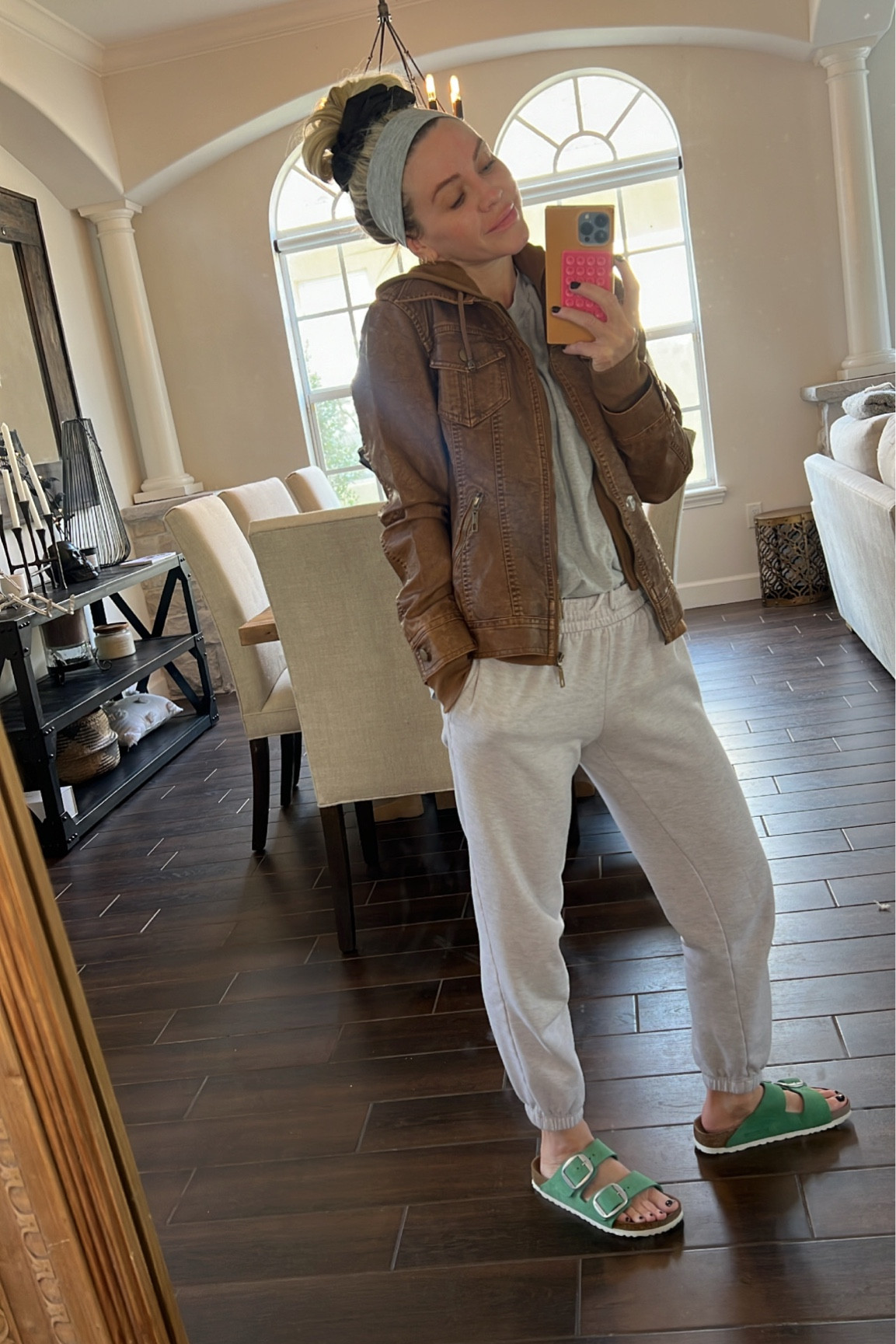 Not Alex Earle but it works 
Jacket is 40% off with jessbf40 


#LTKstyletip #LTKSeasonal #LTKsalealert