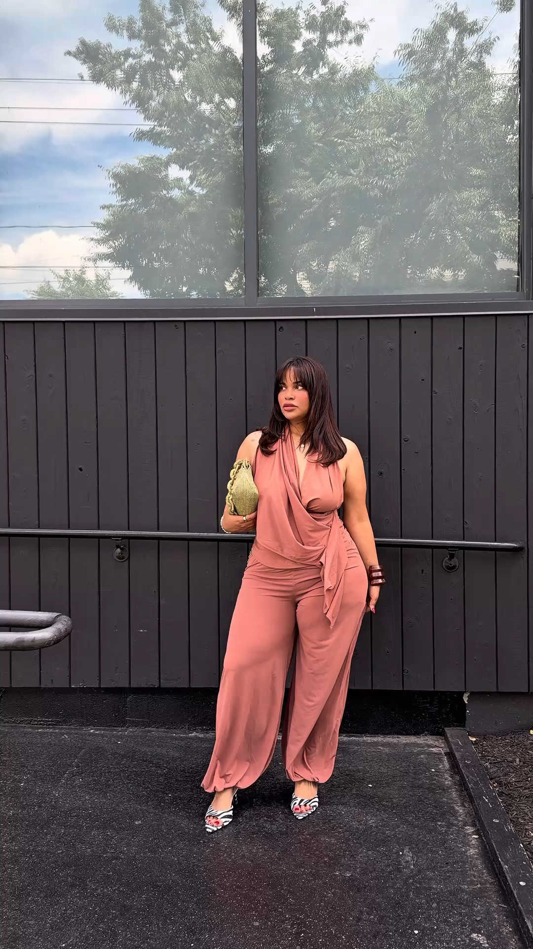 Wearing a medium on top and large on the bottom ❤️

#LTKootd