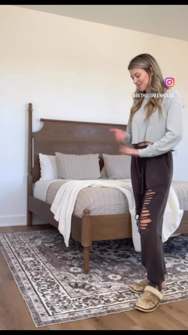 Affordable washable rugs?? Yes please!


#LTKWatchNow #LTKGiftGuide #LTKHome