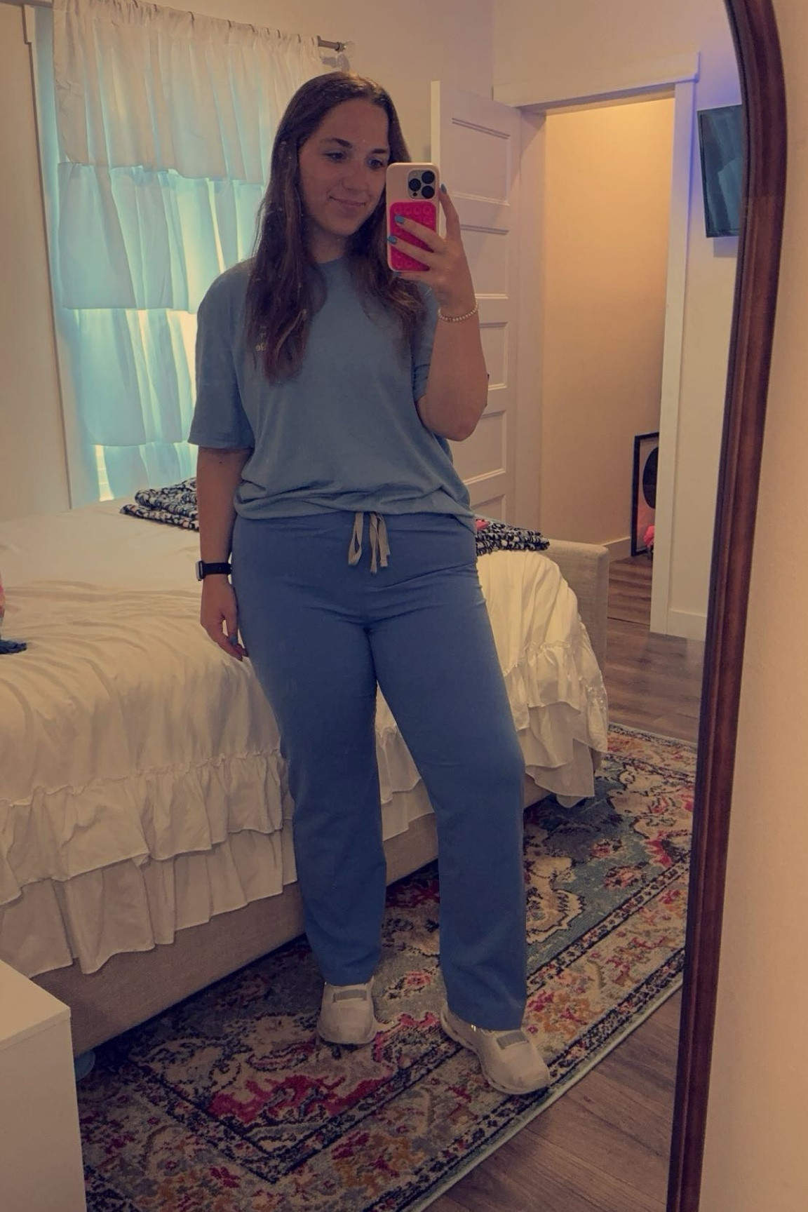 work ootd👩🏼‍⚕️



shirt not linked 
bottoms: size XL
shoes: size 8.5 bc men’s 

idk why the shoes show up as underwear 🤦🏼‍♀️

#LTKMidsize #LTKWorkwear