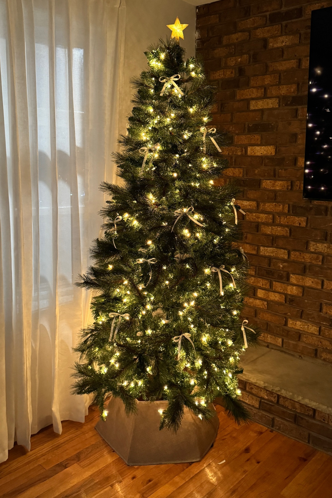 Christmas tree 🎄✨

#LTKSeasonal #LTKHoliday #LTKU