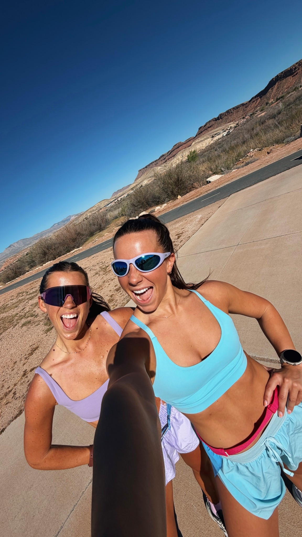 Running fits of the day!!

Glasses are goodr!