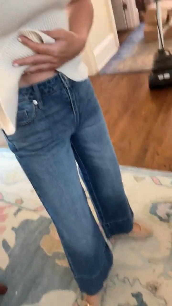 Yall we have an emergency! These jeans from Wally World jeans are absolutely amazing. I’m in a size 2 jeans and xs top.

#LTKdayinmylife #LTKstorytime #LTKOver40