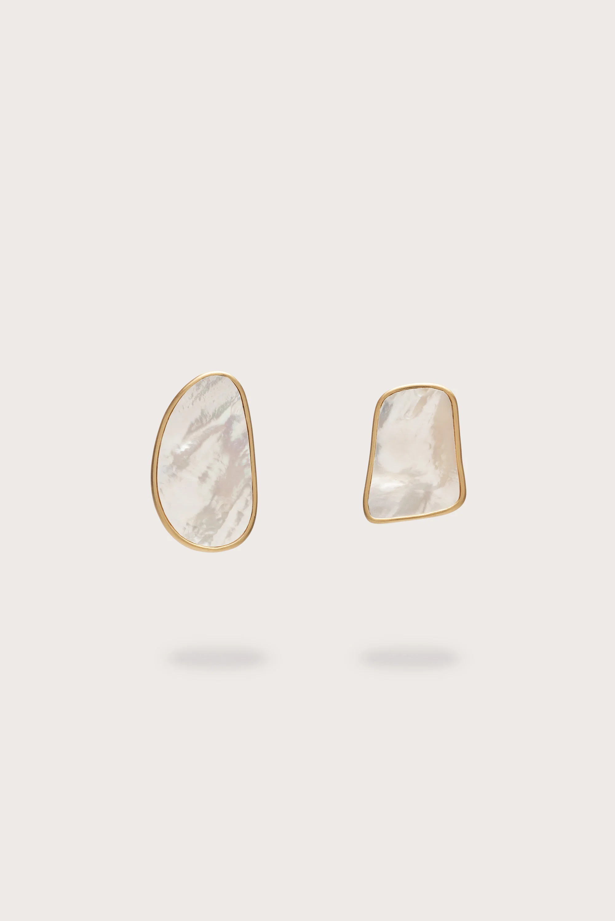 YUSRA EARRING - MOTHER OF PEARL | Cult Gaia - US