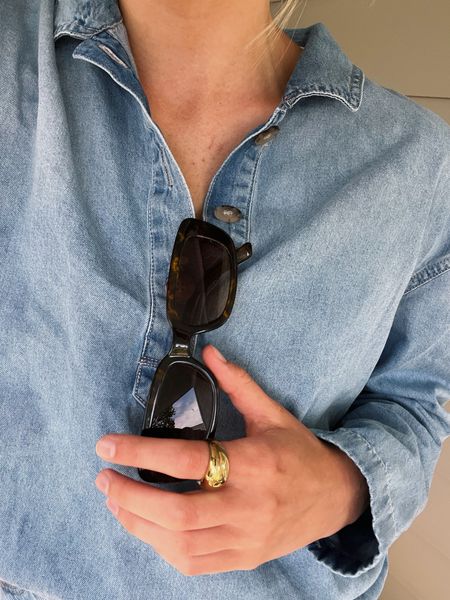Deets of my all denim outfit from the other day!! Love how this turned out

// chambray top, Amazon sunglasses, gold statement jewelry 

#LTKfindsunder50 #LTKSeasonal #LTKsalealert