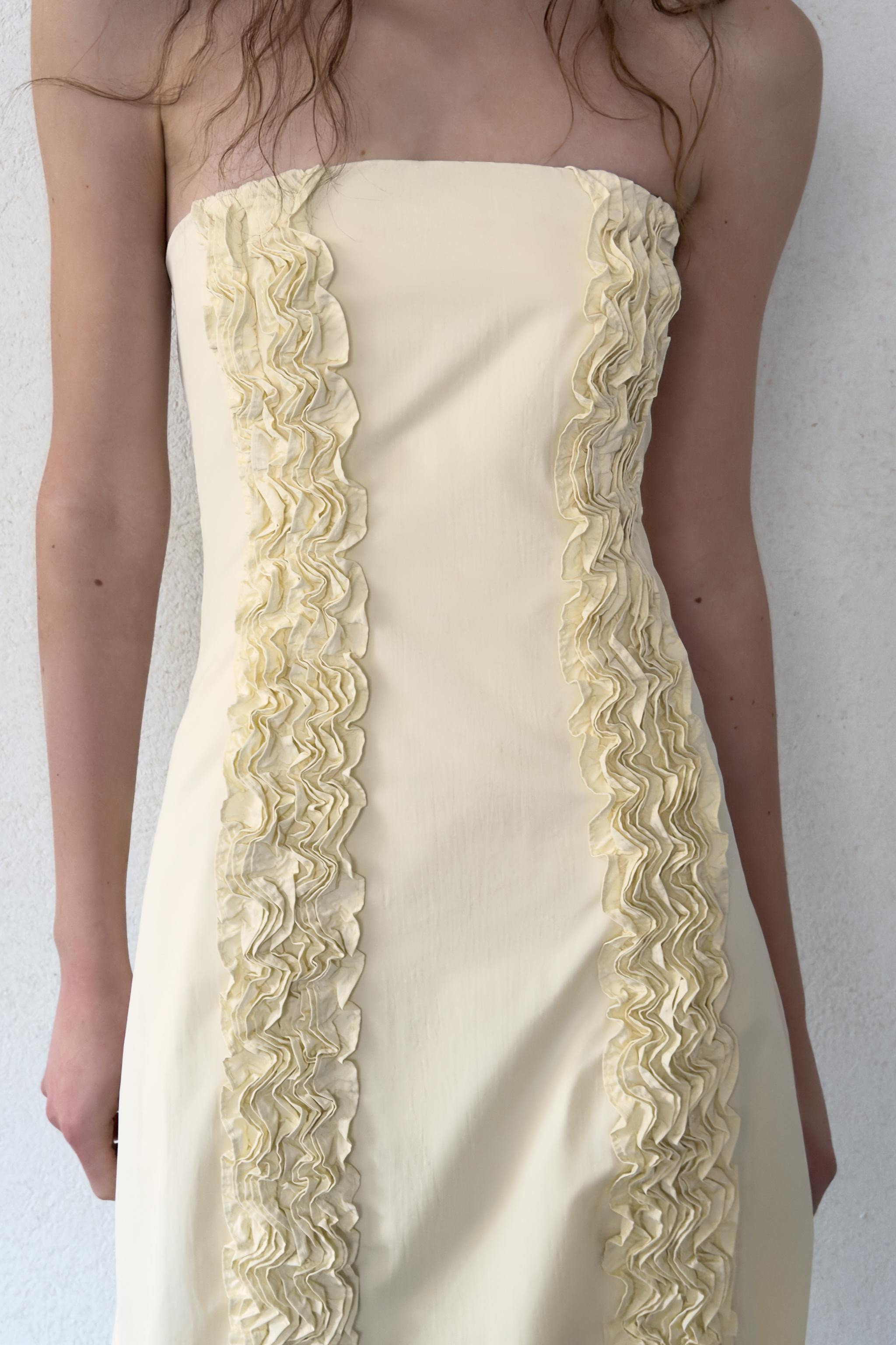 MIDI DRESS WITH EMBOSSED RUFFLES | Zara US