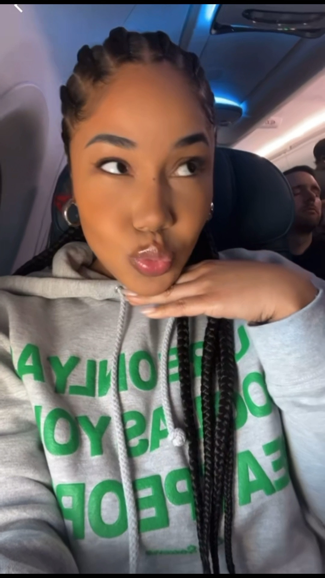 Let’s get glam on the plane ✈️💋! Keeping it light with a natural beat, so this tiny space wasn’t too bad 😂. I think she came out cute! 

#LTKBeauty #LTKTravel