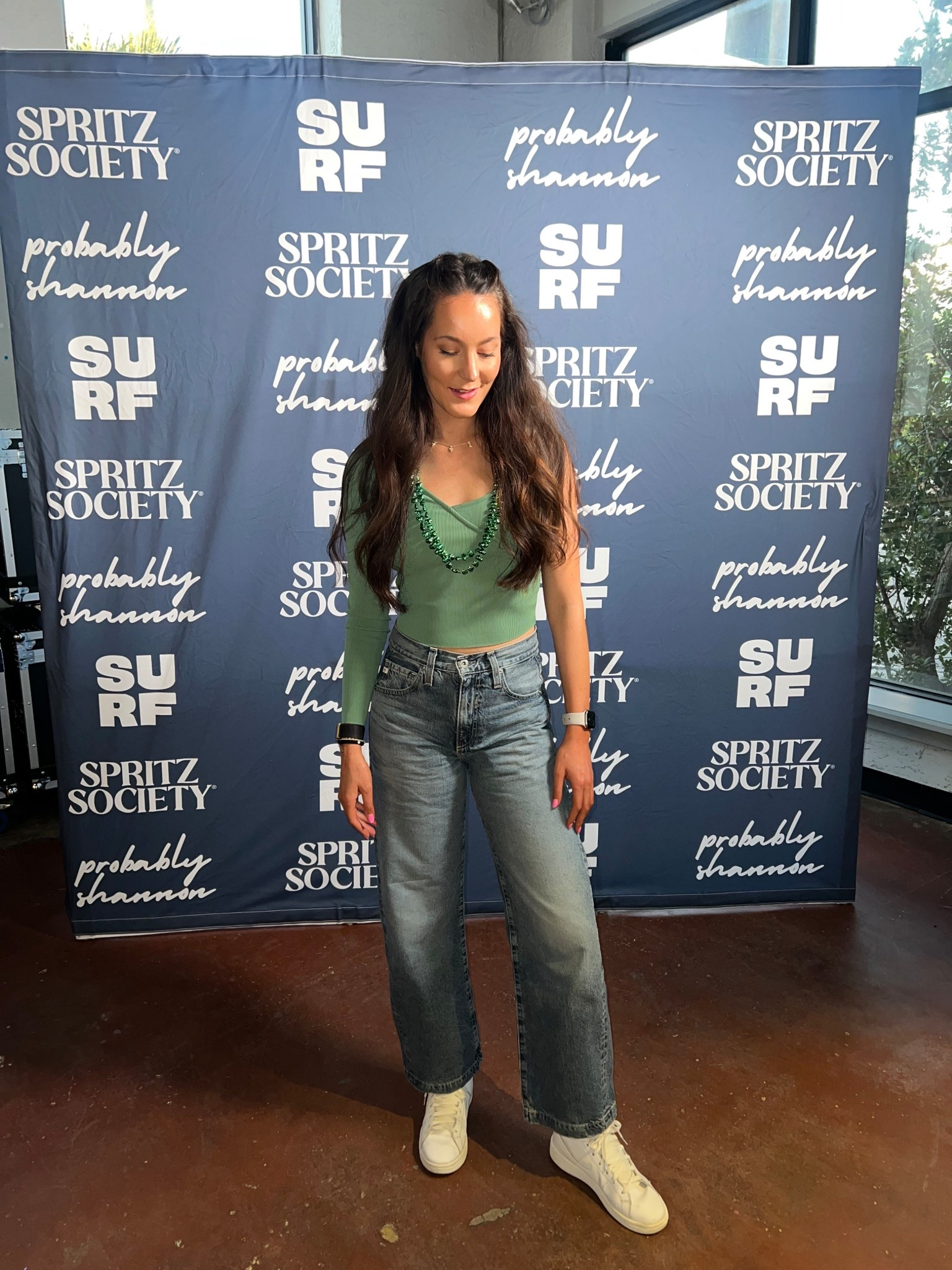 3/17 OOTN

Similar green long sleeve tops linked
AG barrel jeans 
Nike Court Royale

#LTKShoeCrush