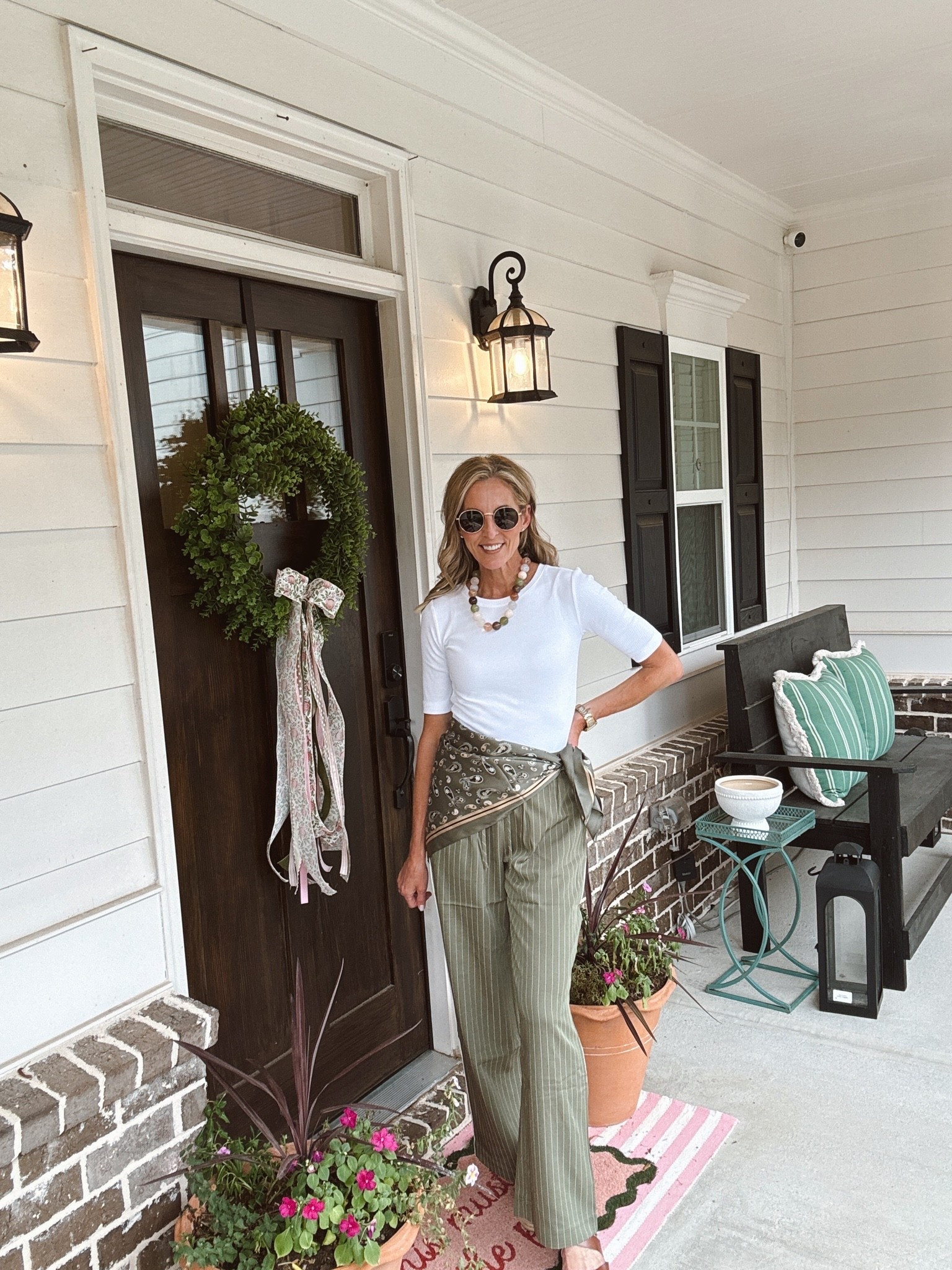 TRENDING! Pull on elevated track pants in pinstripe! These are so easily dressed up or down look great with so many tops 40% off - plus use your teacher discount  

Wearing a size extra small