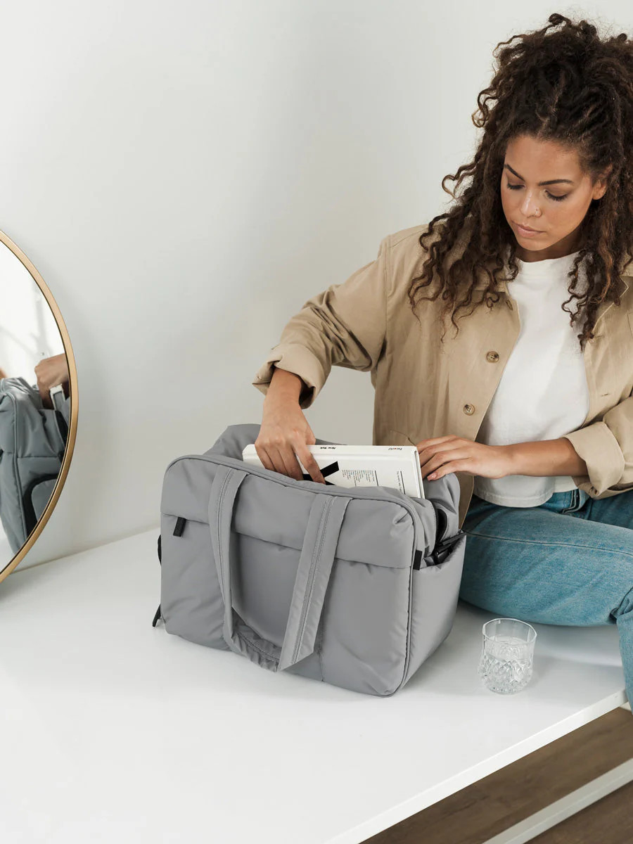 Luka Duffel in Lilac | CALPAK Travel