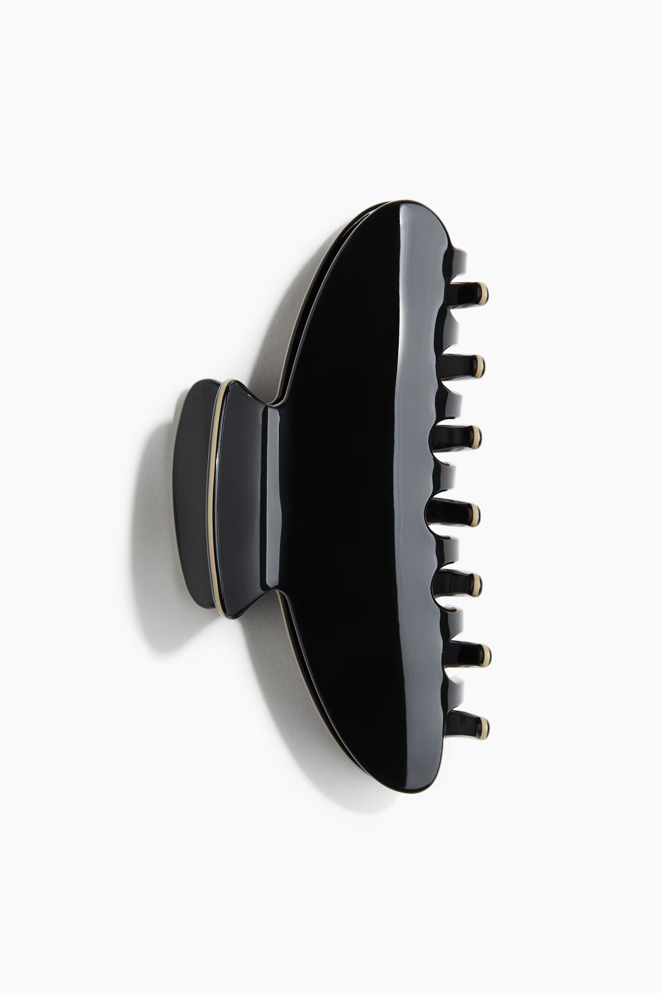 Hair claw | H&M (UK, MY, IN, SG, PH, TW, HK)