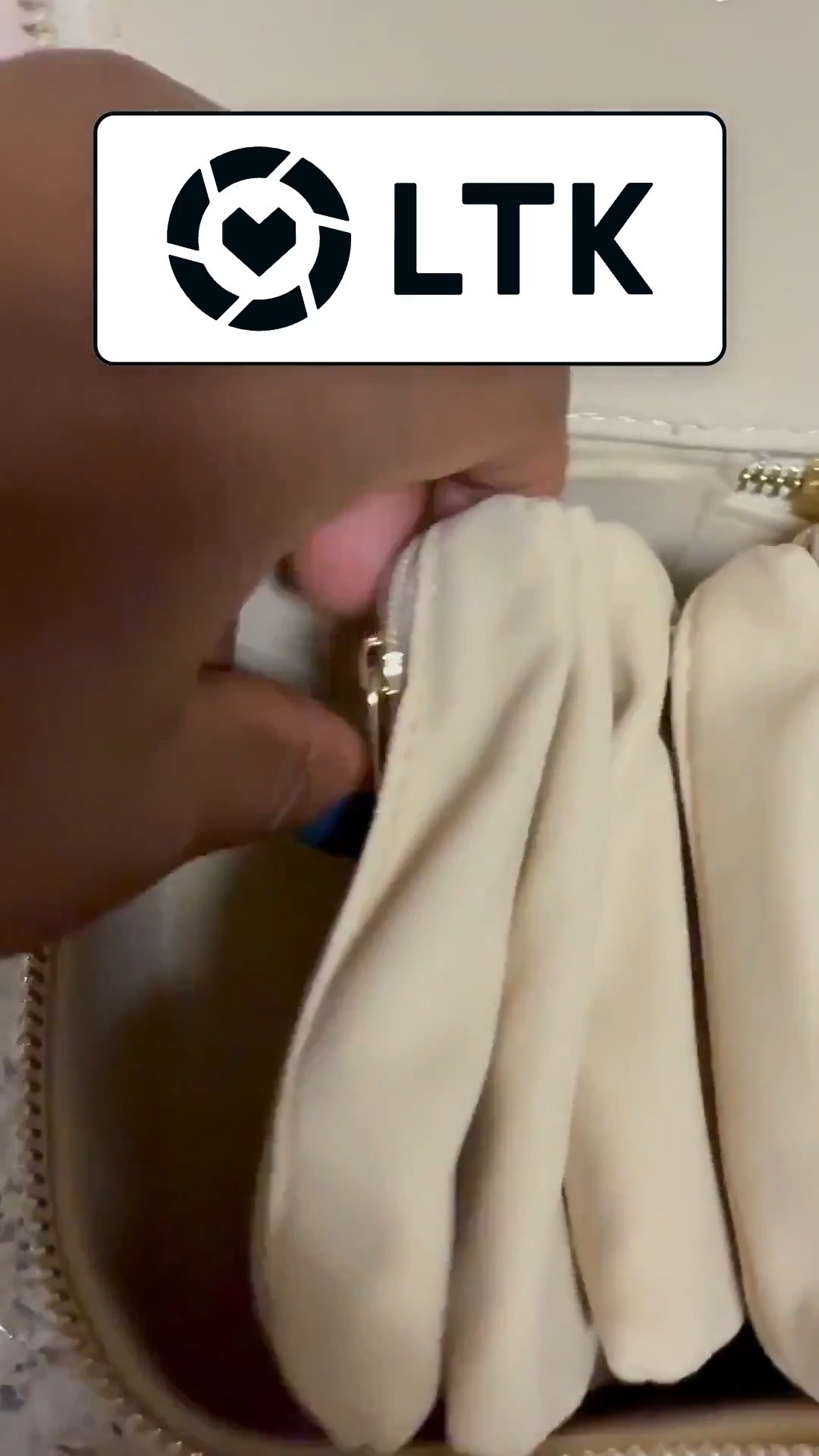 SecretsofYve: Gift Guide: gorgeous jewelry case @amazon
#Secretsofyve #ltkgiftguide
Always humbled & thankful to have you here.. New posts daily at 3pm & 4:15pm EST. 
CEO: PATESI Global & PATESIfoundation.org
@secretsofyve : where beautiful meets practical, comfy meets style, affordable meets glam with a splash of splurge every now and then. I do LOVE a good sale and combining codes! #ltkstyletip #ltksalealert #ltku #ltkkids #ltkfindsunder100 #ltkfindsunder50 #ltkplussize #ltkmidsize #ltkover40 #ltkstorytime #ltkpetite #ltkvlog #ltktall #ltkmens secretsofyve 

#LTKSeasonal #LTKWedding #LTKTravel